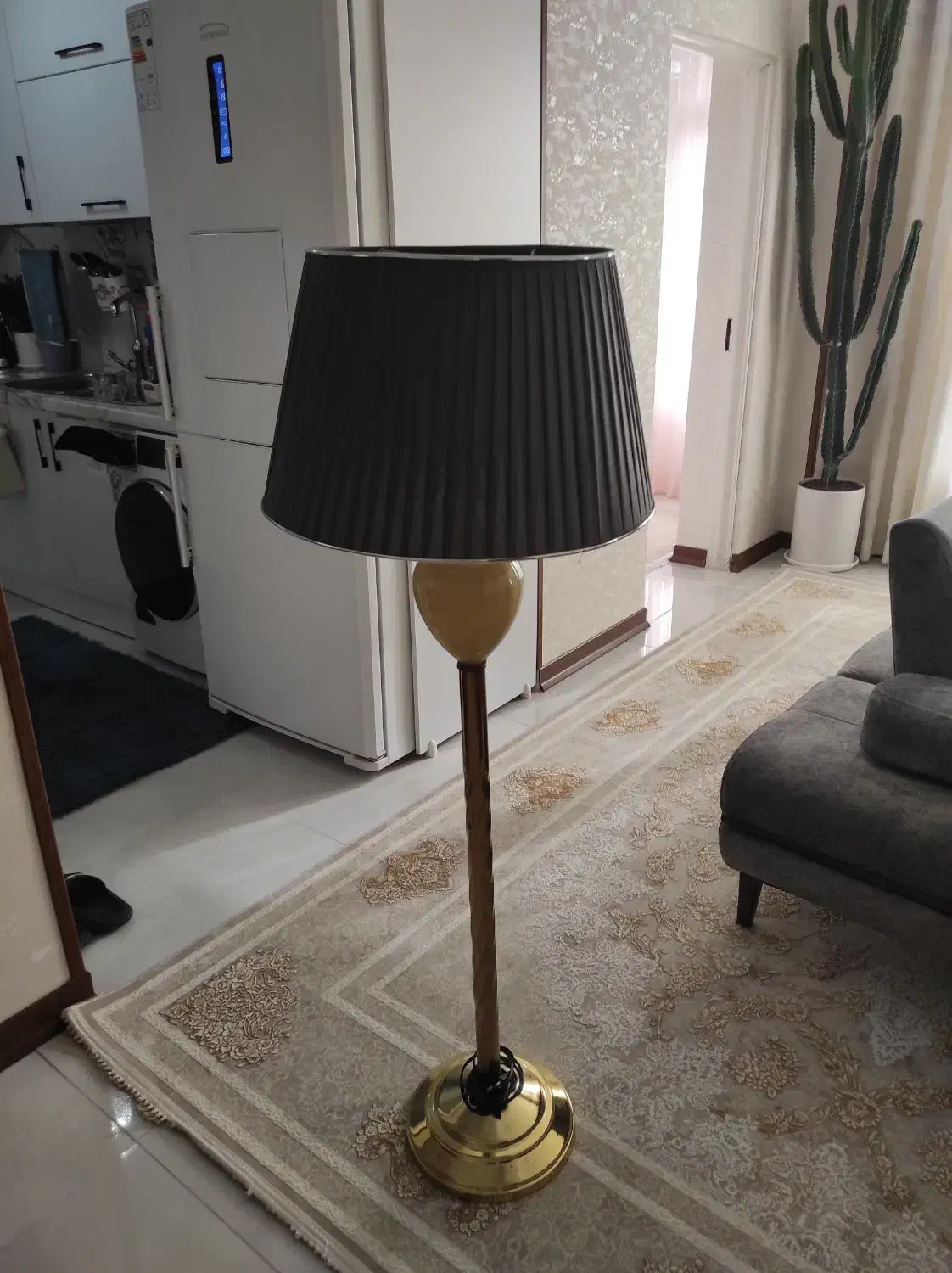 آباژور  ایستاده|چراغ خواب و آباژور|تهران, کیانشهر|دیوار