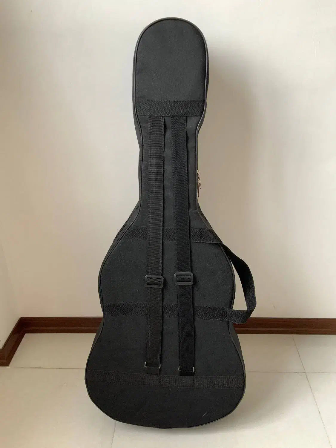 هارد کیس گیتار کلاسیک (کاملا نو زیر قیمت)|گیتار، بیس، امپلیفایر|زنجان, |دیوار