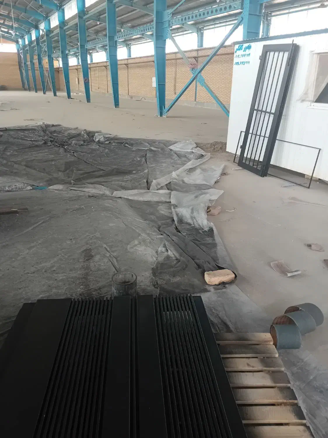 سلام نقاشی ساختمان ودرب پنجره و|خدمات پیشه و مهارت|بشاریات, |دیوار