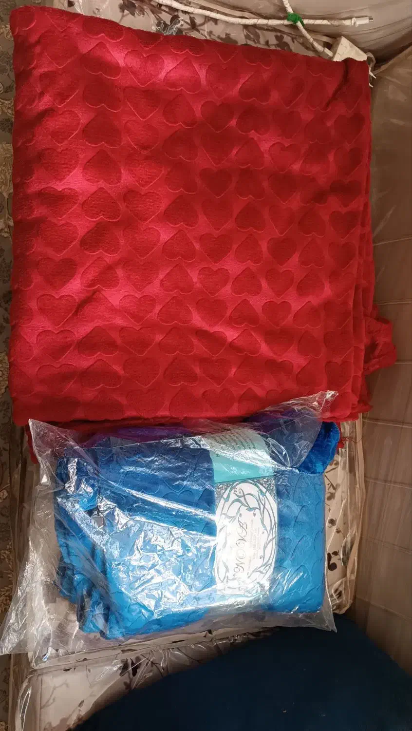 پتو مسافرتی|رختخواب، بالش، پتو|نورآباد, |دیوار