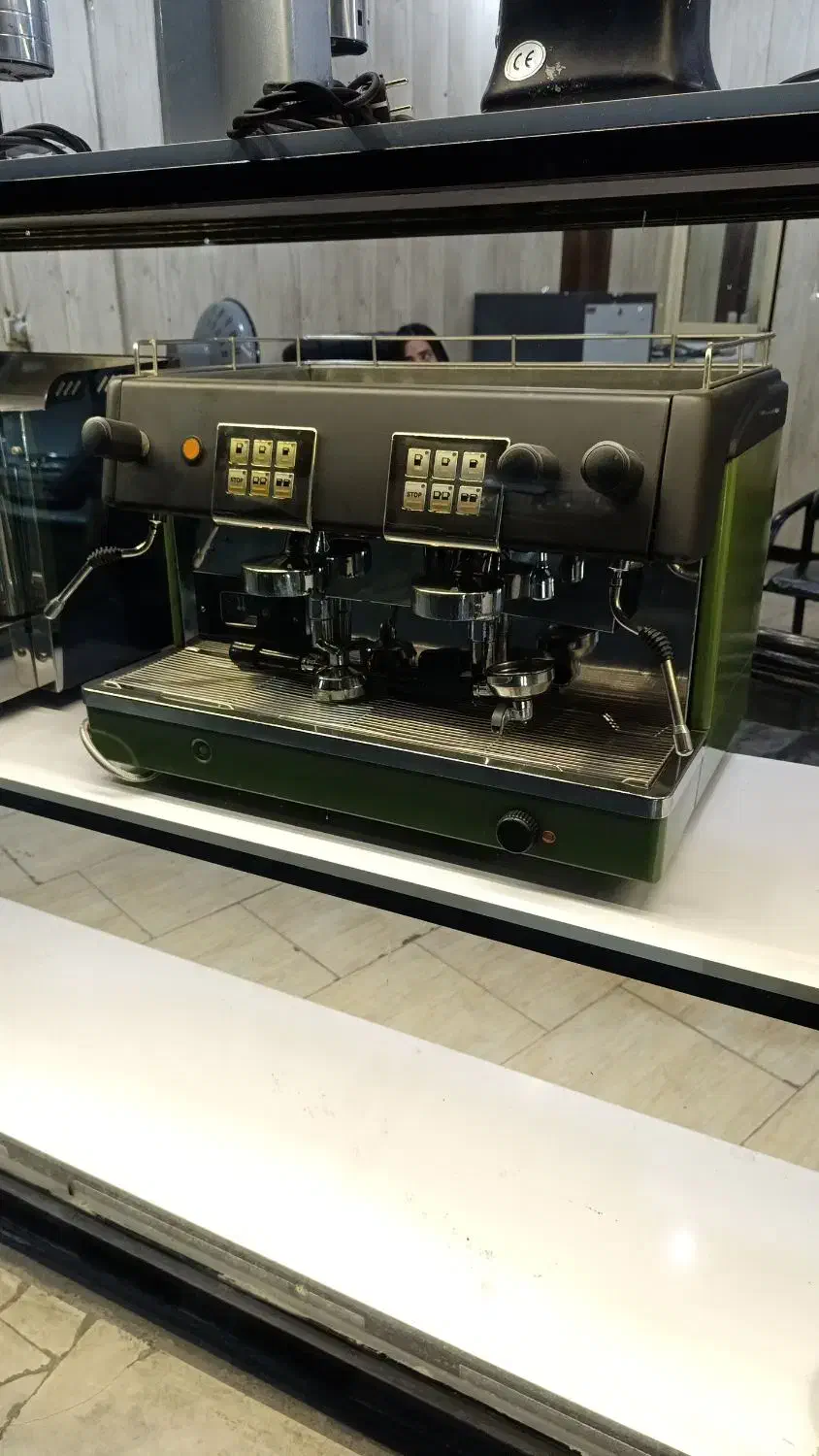 دستگاه صنعتی قهوه ساز|کافیشاپ و رستوران|تهران, فلسطین (میدان انقلاب)|دیوار