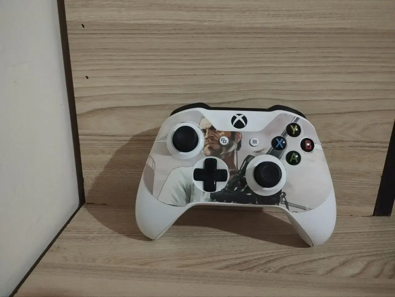 Xbox one s/ایکس باکس وان اس|کنسول، بازی ویدئویی و آنلاین|دامغان, |دیوار