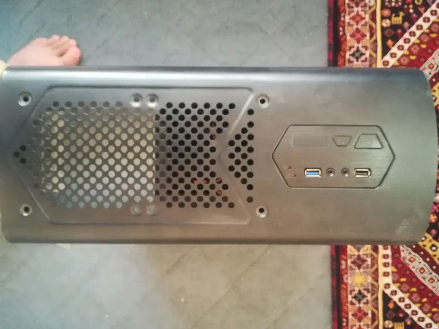 کیس گیمینگ|قطعات و لوازم جانبی رایانه|شیراز, هفت تنان|دیوار