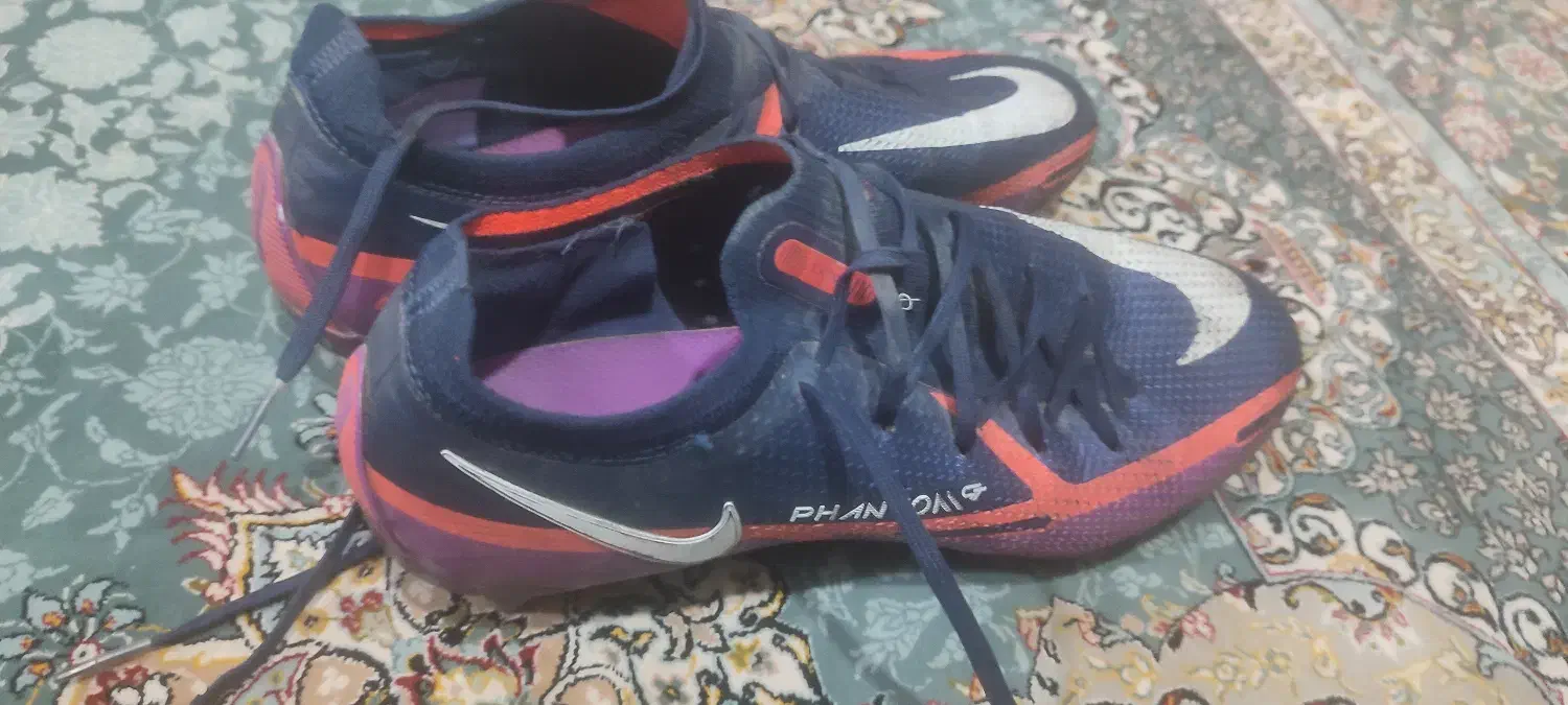 کفش ورزشی فوتبال|کیف، کفش، کمربند|مسجد سلیمان, |دیوار