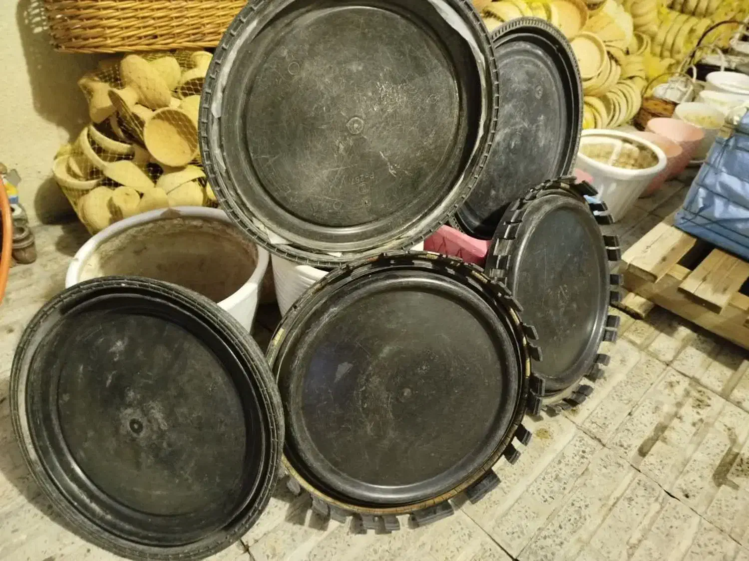 در بشکه|ظروف نگهدارنده، پلاستیکی، یک‌بارمصرف|کرج, حیدرآباد|دیوار