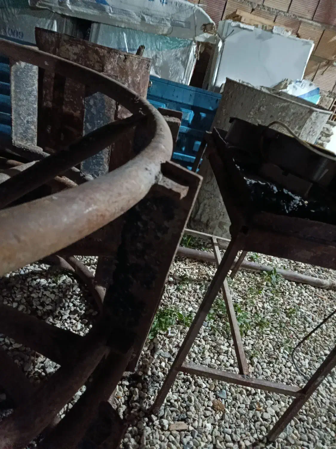 چرخ آهنی|ابزارآلات|کردکوی, |دیوار