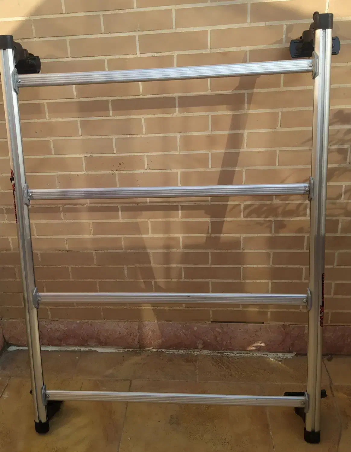 باربند آلومینیوم قفل دار|قطعات یدکی و لوازم جانبی|اصفهان, توپخانه ارتش|دیوار