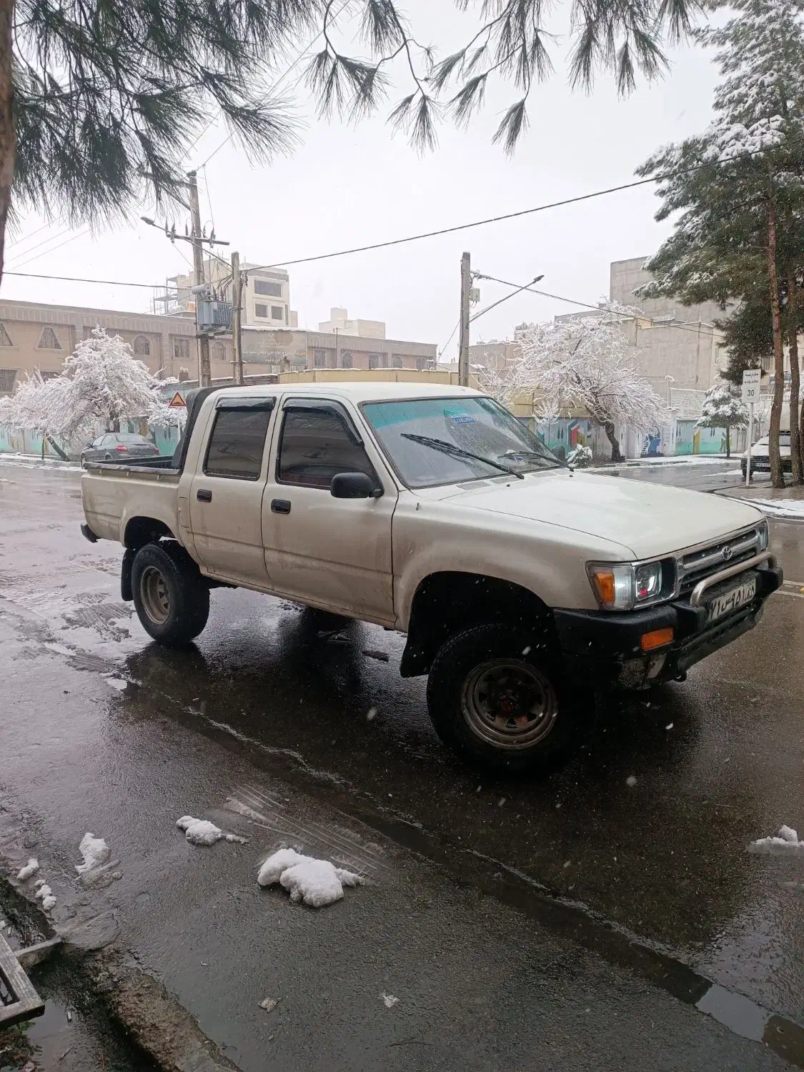 تویوتا هایلوکس ۹۲|خودرو سواری و وانت|مشهد, شریف|دیوار