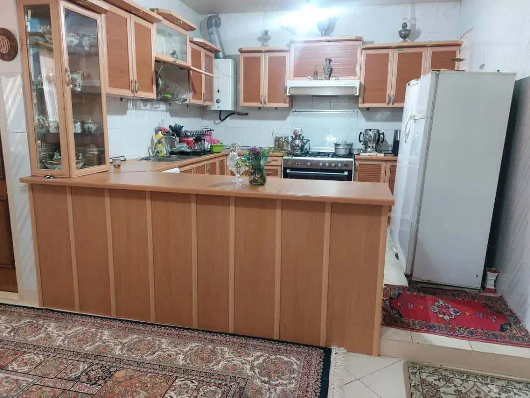 یک دستگاه آآپارتمان ۹۲متر بر خیابان شهید احمدی|فروش آپارتمان|گلپایگان, |دیوار