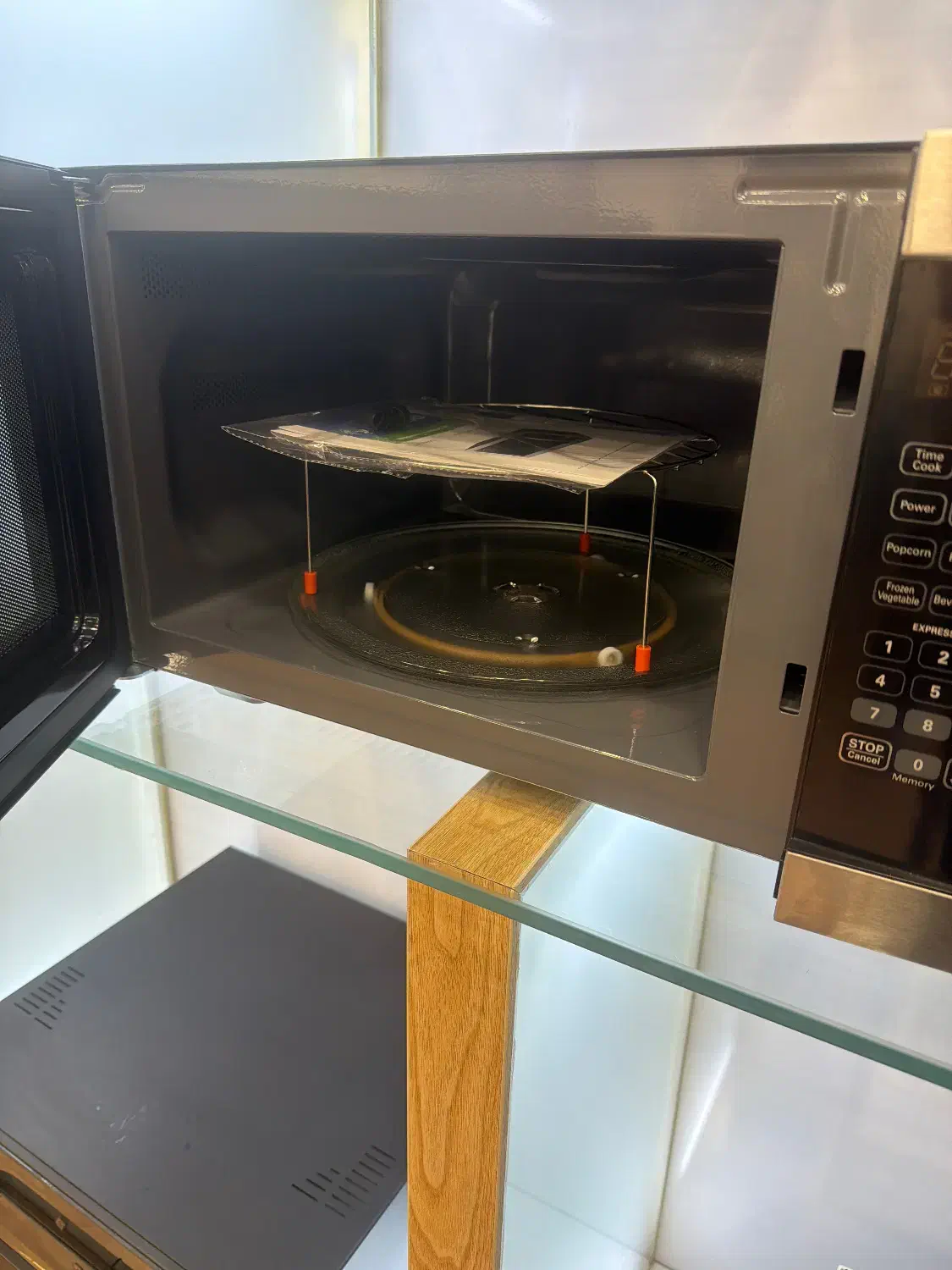 وقتی میتونی مایکرو بخری تا ۱۲ ماهه با قیمت روش فقط|اجاق گاز و لوازم برقی پخت‌وپز|کرمان, |دیوار