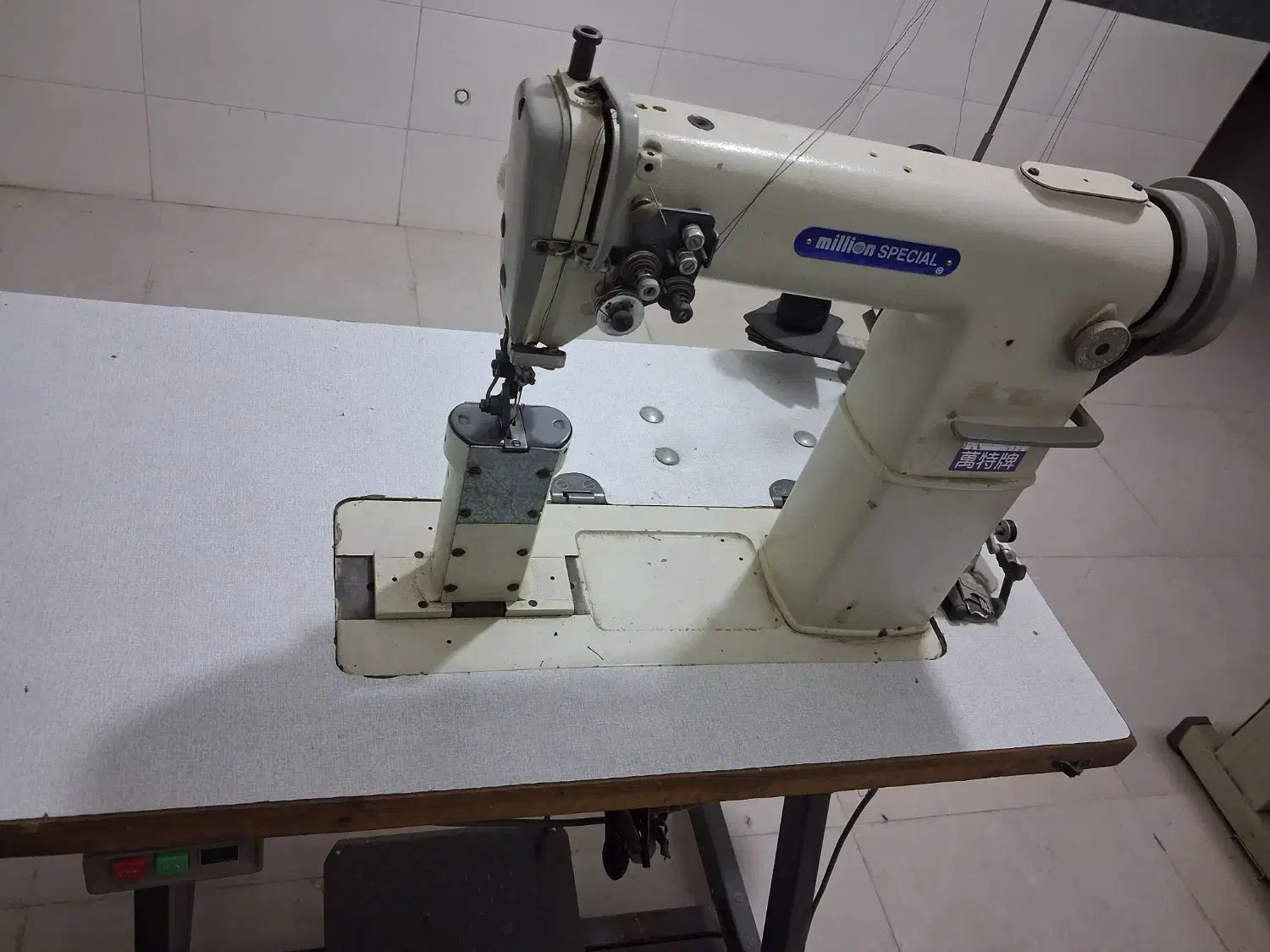 دوسوزنه|چرخ خیاطی و ریسندگی|قم, ولیعصر|دیوار