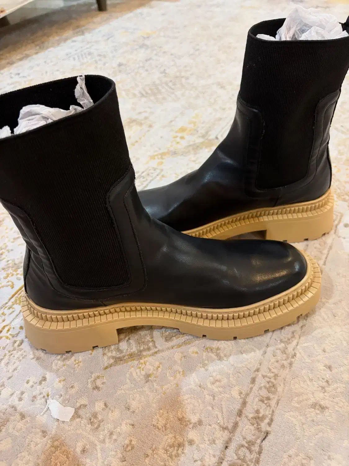 نیمبوت منگو|کیف، کفش، کمربند|اندیشه, اندیشه فاز ۱|دیوار