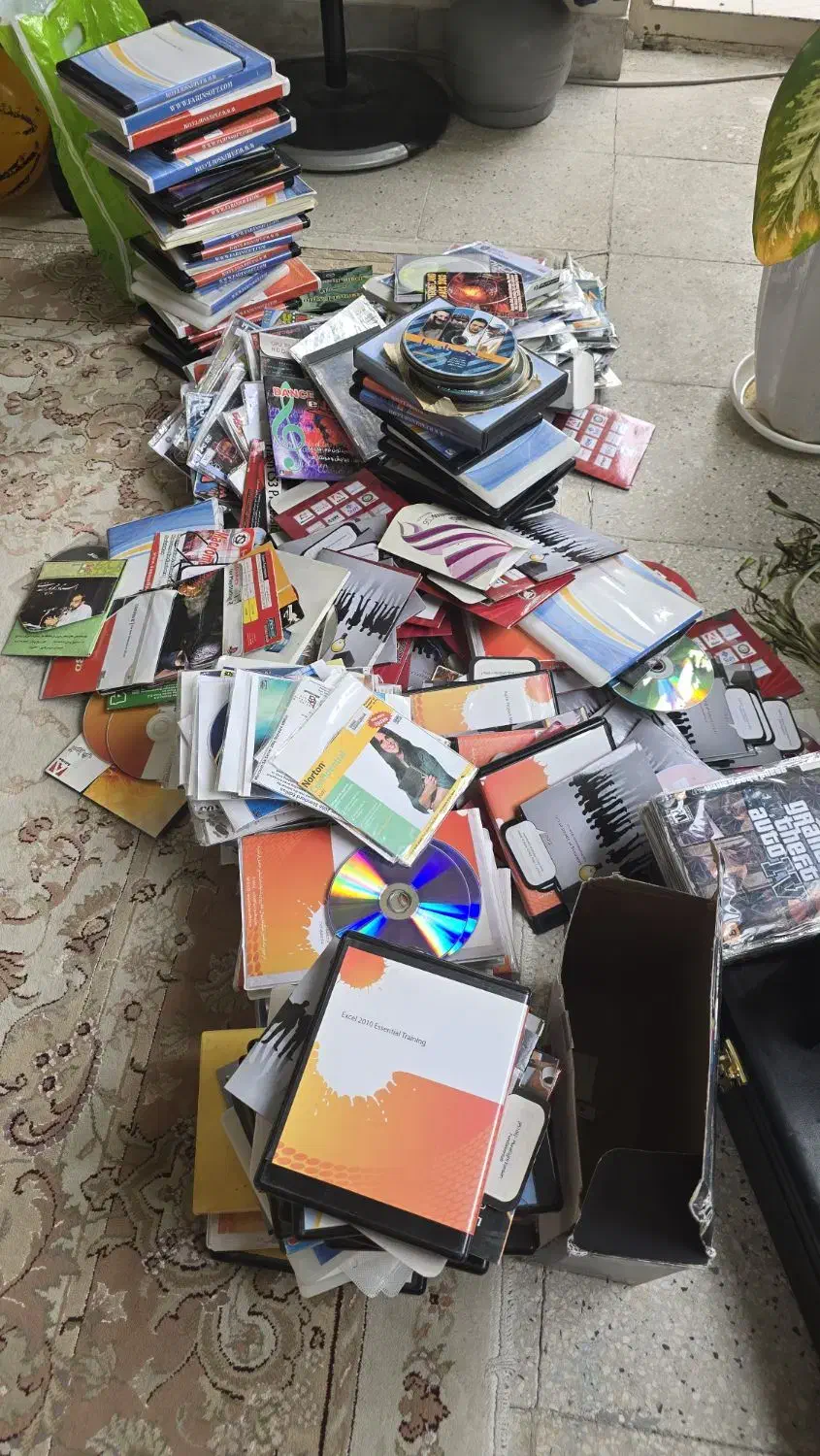 سی دی|فیلم و موسیقی|تهران, ورزشگاه آزادی|دیوار