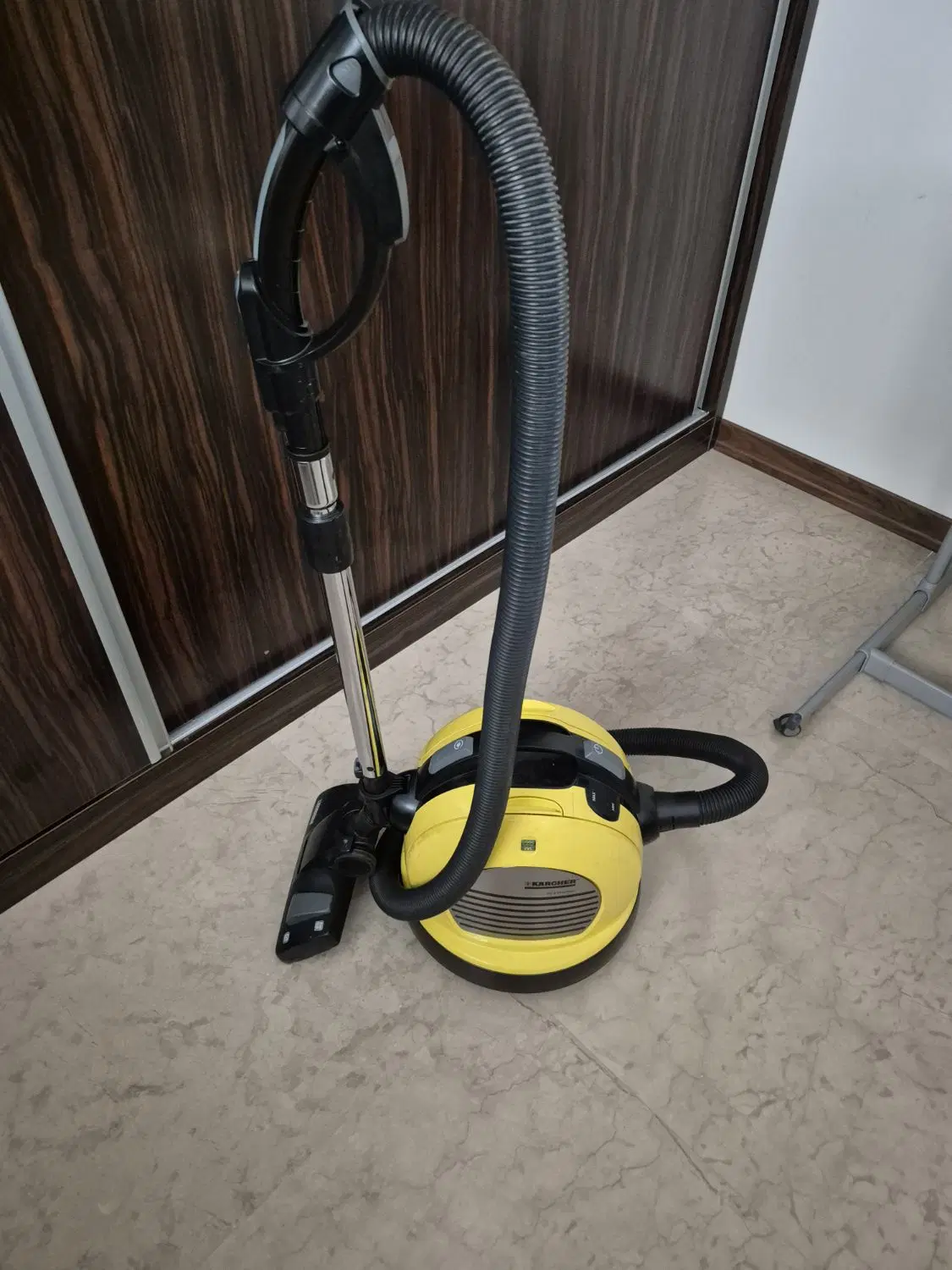 جارو برقی کارچر آلمان مدل vc6 پریمیوم|جاروبرقی، جارو شارژی، بخارشو|تهران, صد دستگاه|دیوار