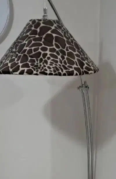 دست دوم|چراغ خواب و آباژور|اندیشه, اندیشه فاز ۳|دیوار