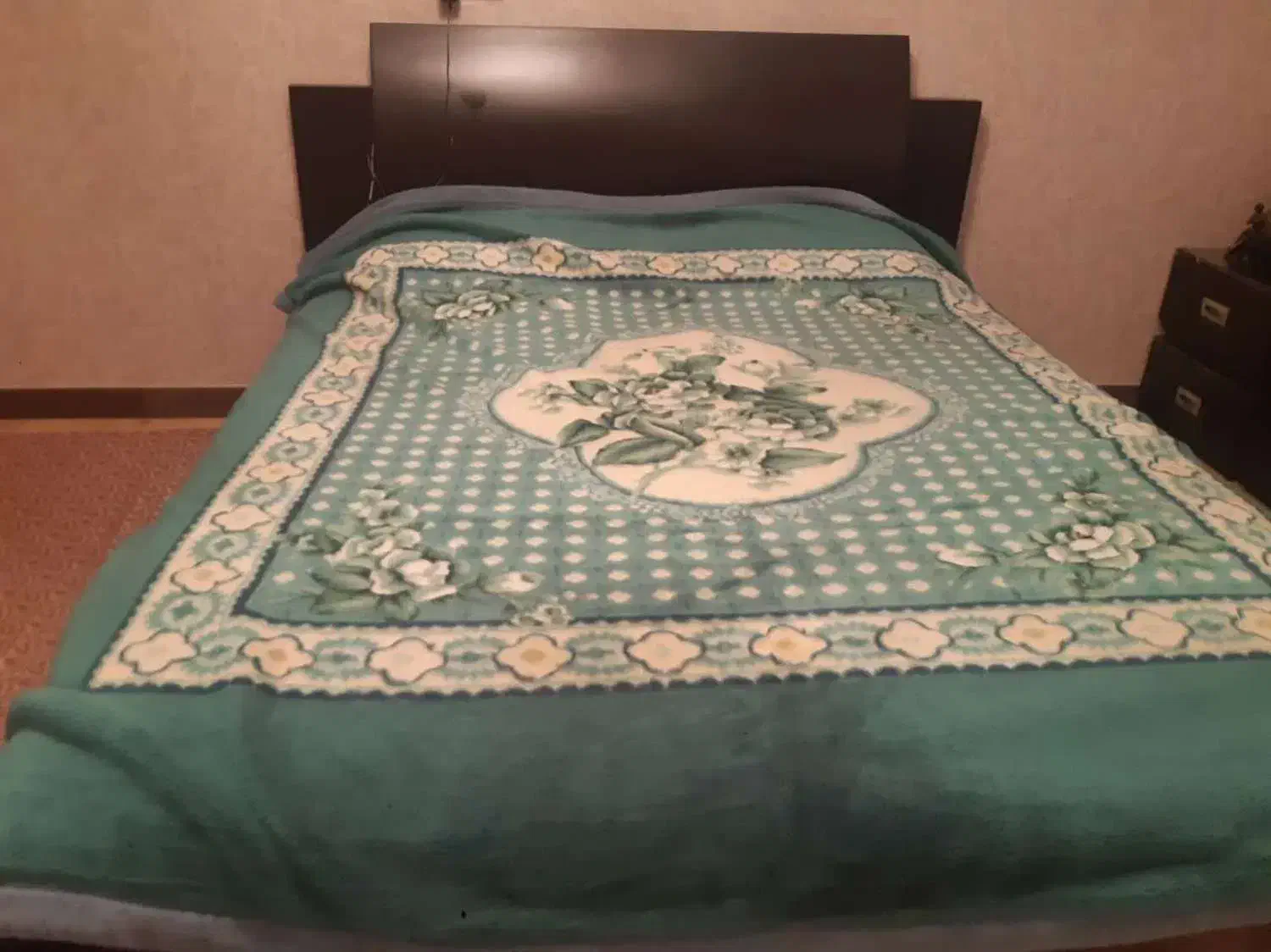 پتو دو نفره|رختخواب، بالش، پتو|زنجان, |دیوار