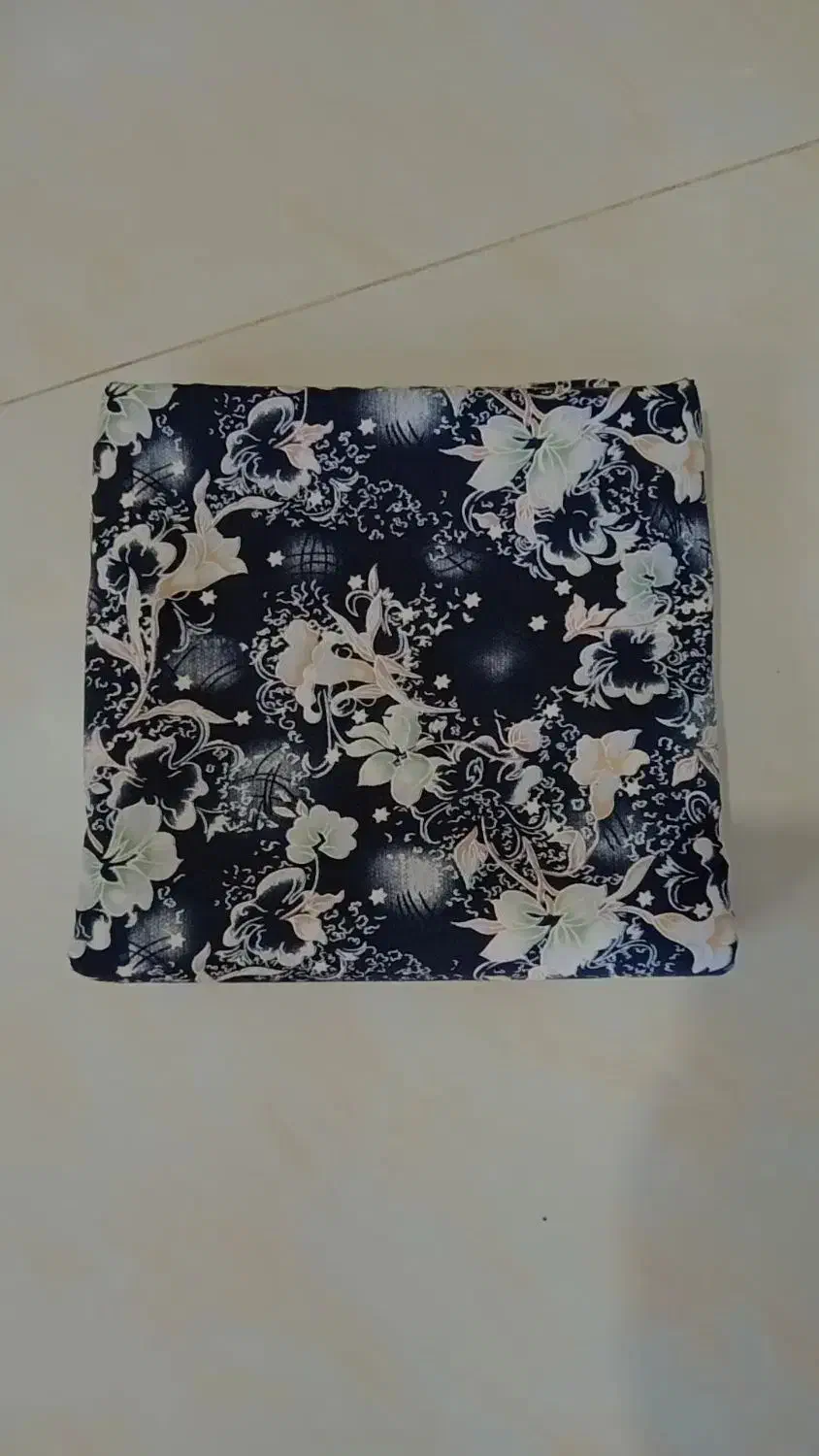 پارچه چادری|لباس|مشهد, میان ولایت|دیوار