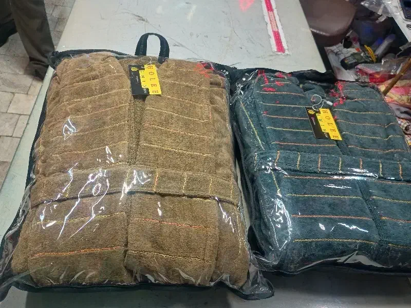 حوله تنپوش|لباس|خرمآباد, |دیوار