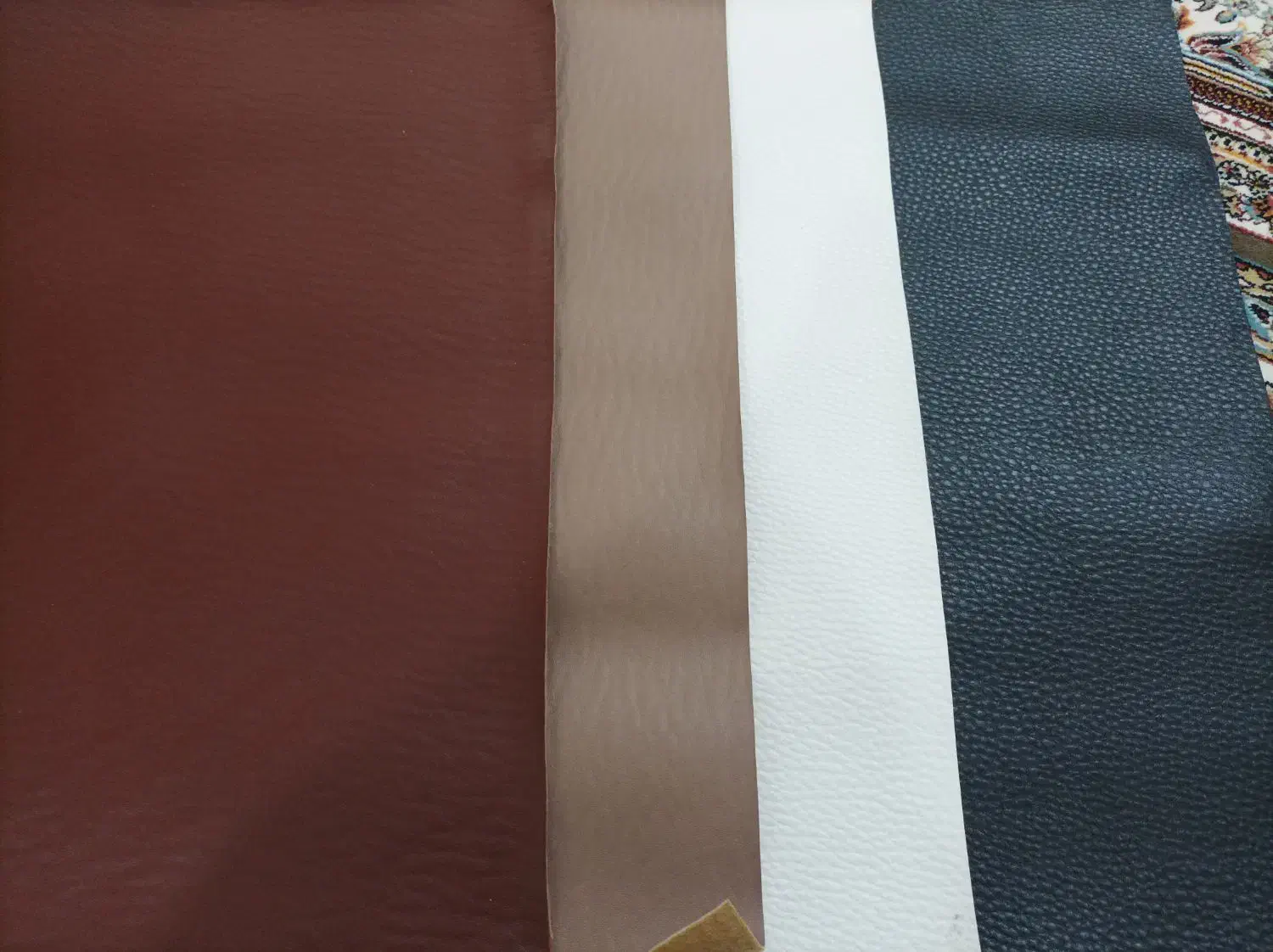 تکه های چرم مصنوعی|کیف، کفش، کمربند|اهواز, فاز ۲ پادادشهر|دیوار