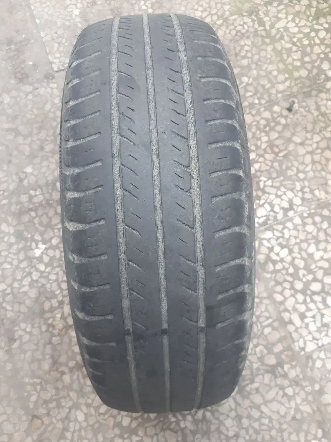 یک جفت لاستیک  ۱۴       ۱۸۵|قطعات یدکی و لوازم جانبی|لاهیجان, جمهوری|دیوار