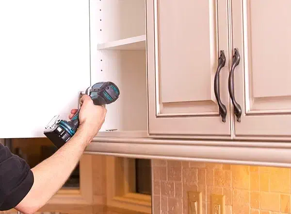 تعمیر و خرده کاری کابینت کمد دراور... در محل شما|خدمات پیشه و مهارت|ایلام, |دیوار