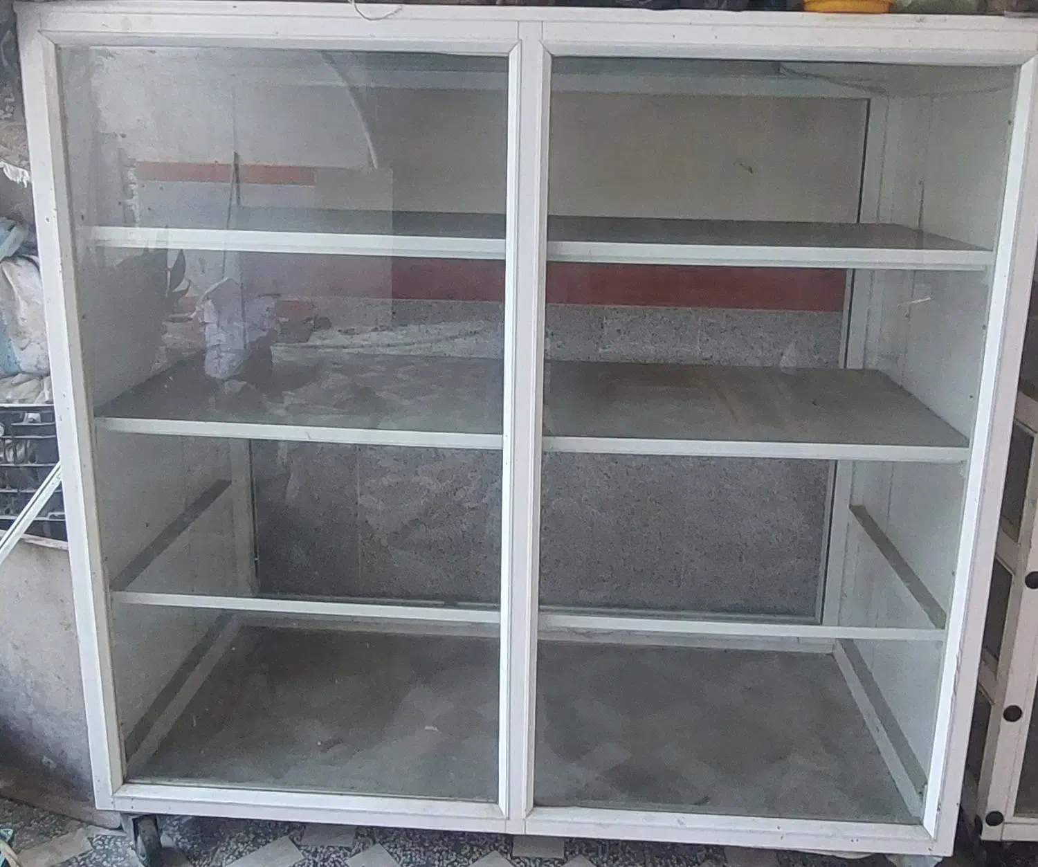 فروش ۲ عدد ویترین شیرینی خشک|فروشگاه و مغازه|قائمشهر, |دیوار