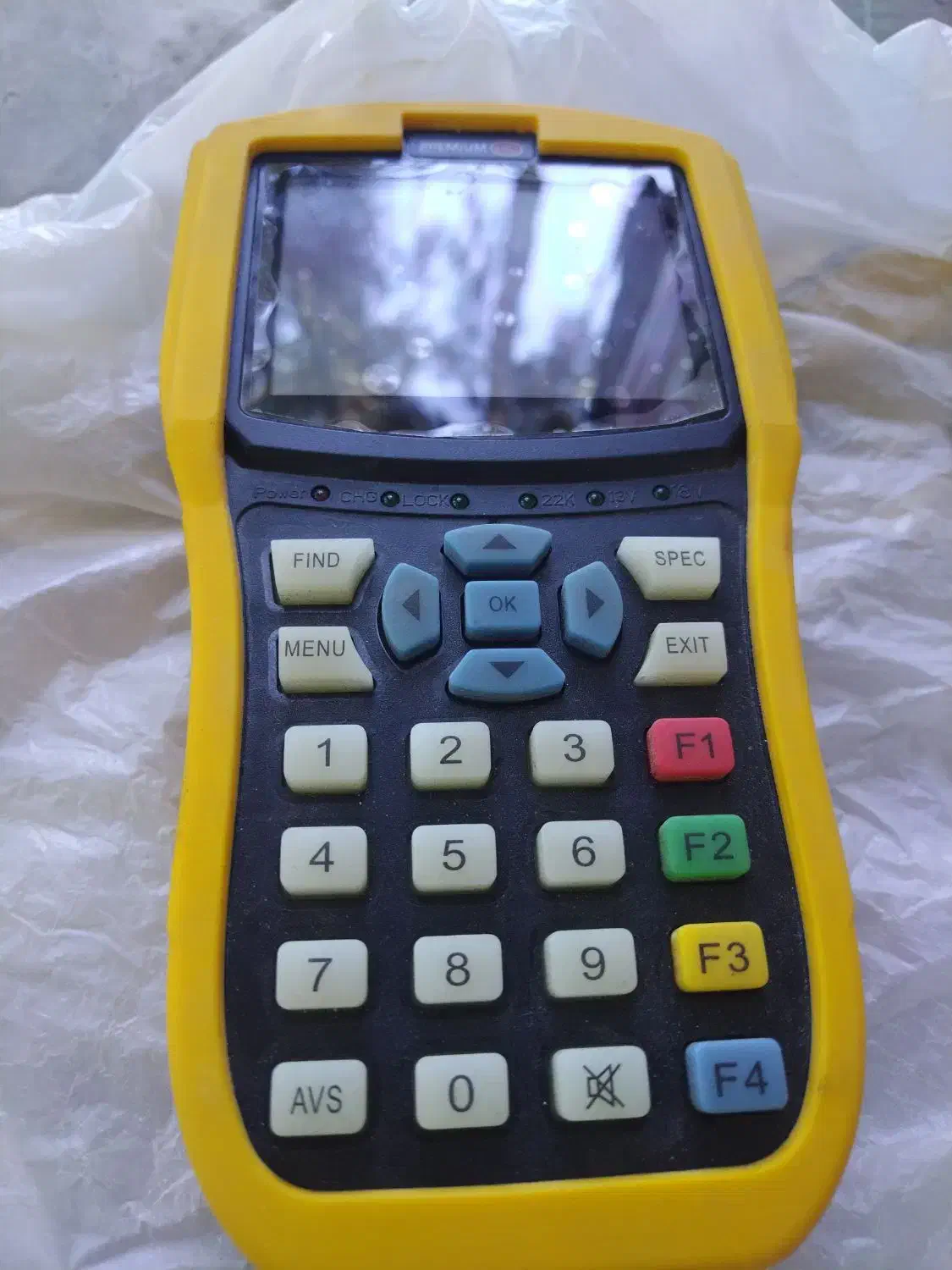 نصاب نصب آنتن گیرنده دیجیتال تلویزیون سراسر شیراز|خدمات پیشه و مهارت|شیراز, پانصد دستگاه ارتش|دیوار