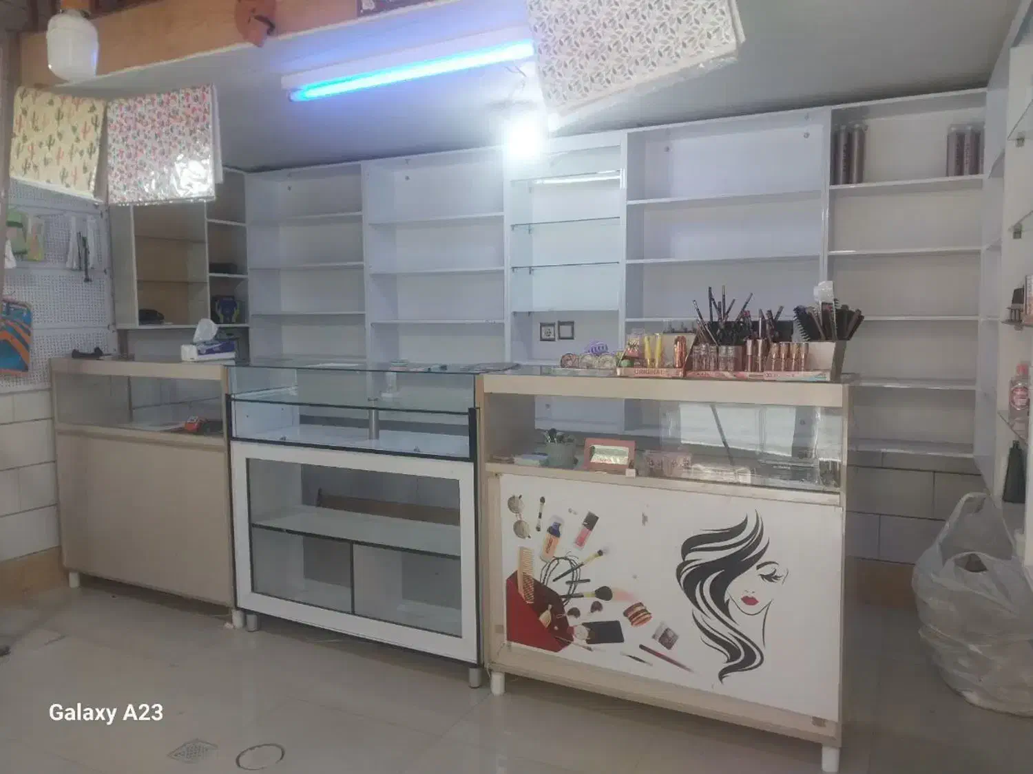 کمد ویترین|فروشگاه و مغازه|شازند, |دیوار