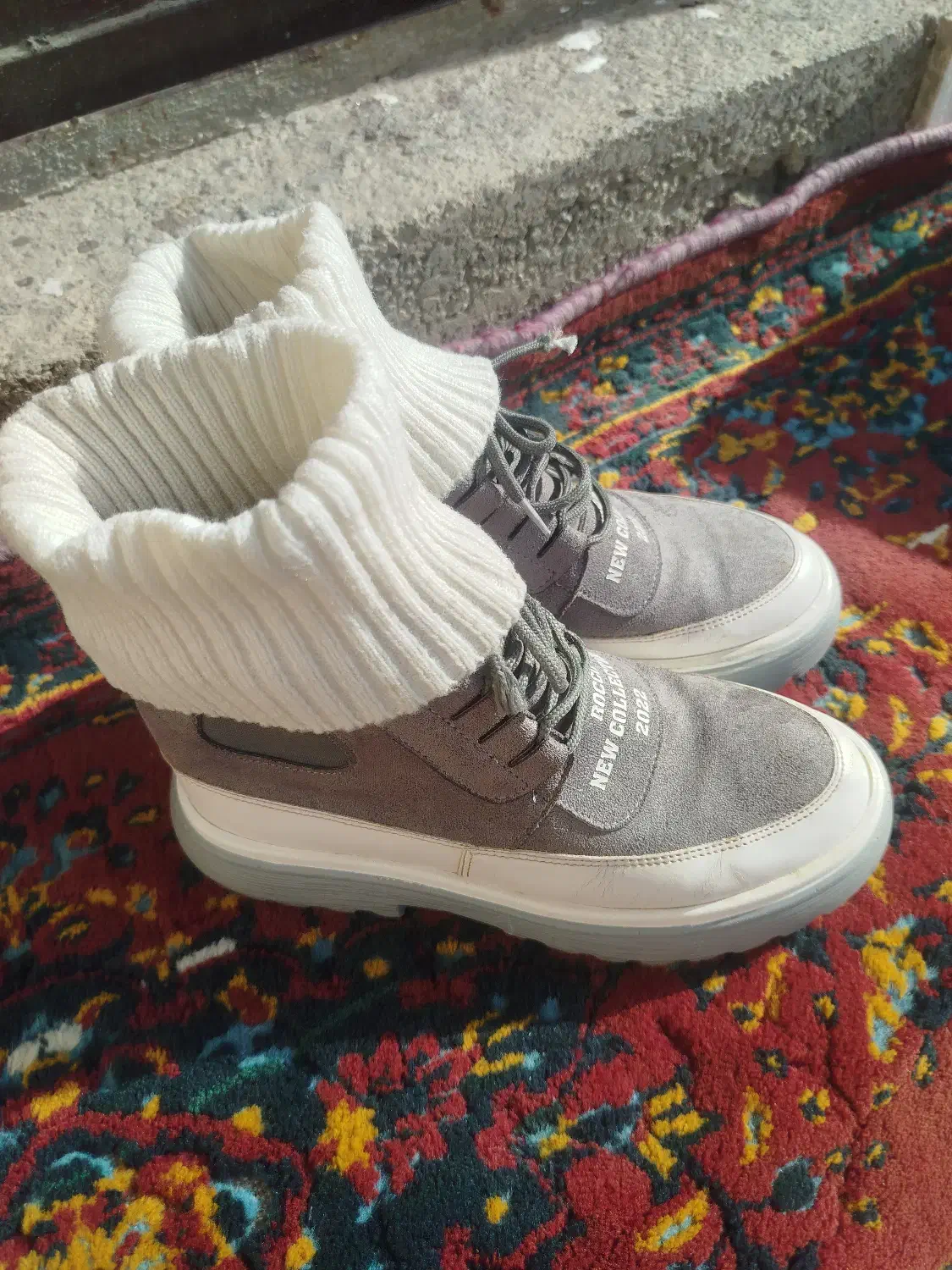 کفش|کیف، کفش، کمربند|اسفراین, |دیوار