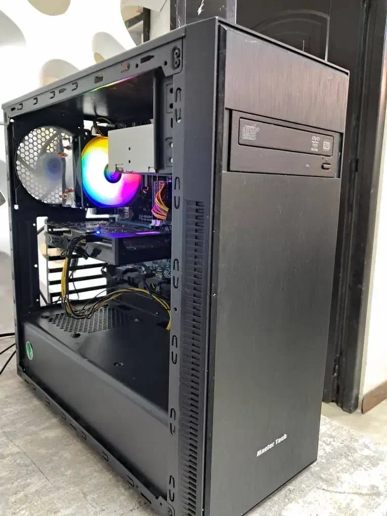 کیس گیمینگ i5 + RX560 + رم 16 با ۱ هفته ضمانت تست|رایانه رومیزی|شیراز, معالی‌آباد|دیوار