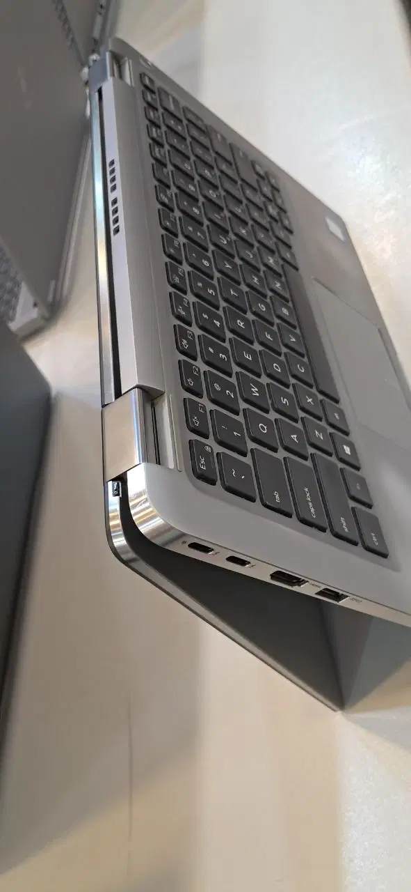 DELL 7400 2 in 1|رایانه همراه|قم, صفائیه|دیوار