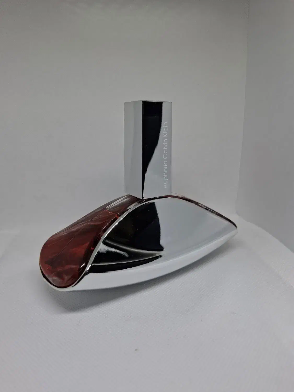 ادکلن ایفوریا زنانه ۱۰۰ میل با رایحه خاص|آرایشی، بهداشتی، درمانی|تهران, شهرک ابوذر|دیوار