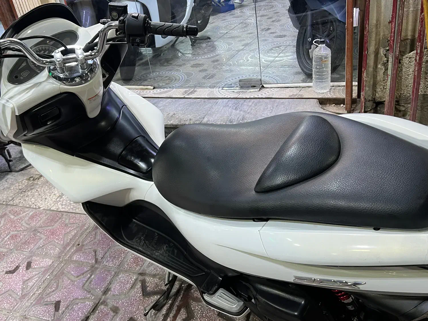 موتور pcx|موتورسیکلت|امیدیه, |دیوار