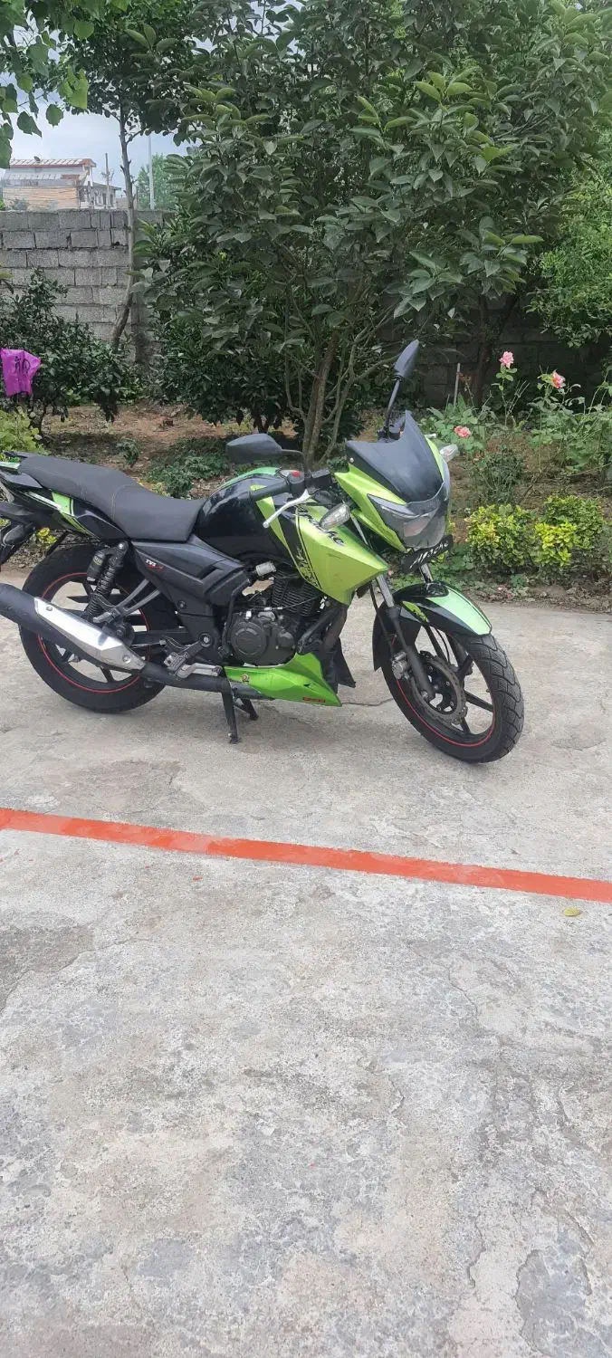 آپاچی ۱۵۰ ۹۴ لنگرود کارمندی|موتورسیکلت|رشت, فلسطین|دیوار