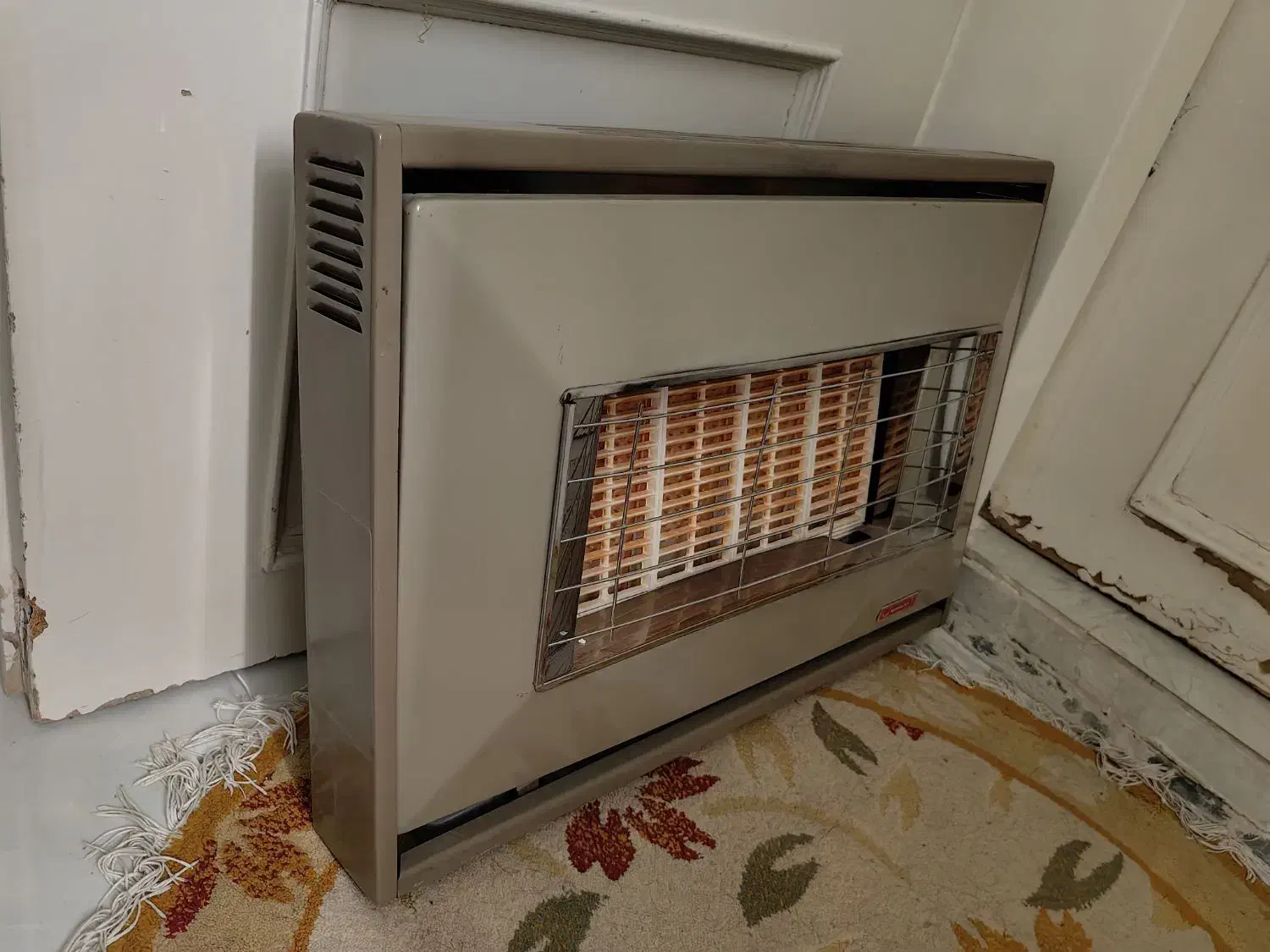 بخاری دیواری آبسال|بخاری، هیتر، شومینه|اصفهان, سرچشمه|دیوار