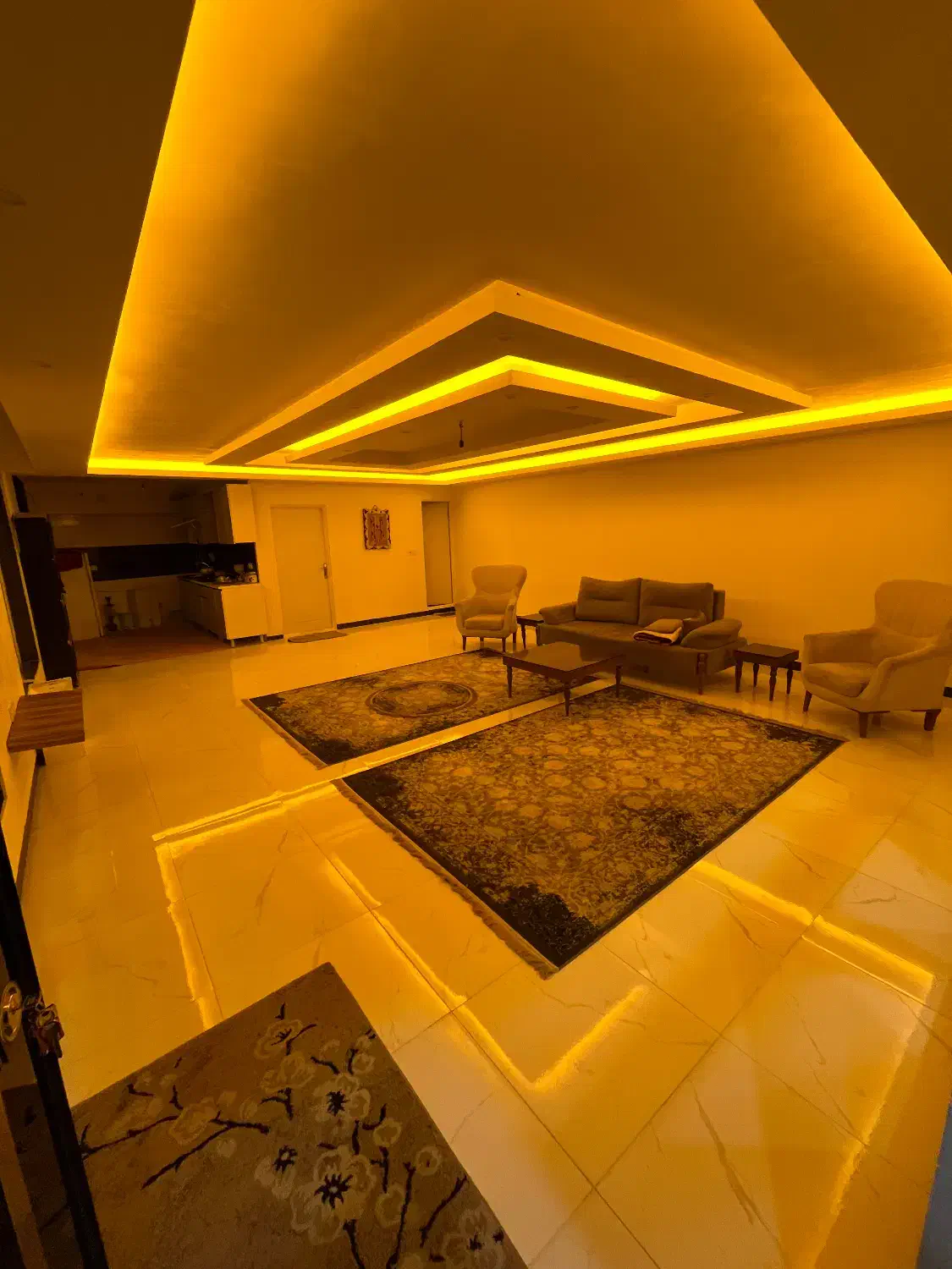 اجاره باغ ویلادر رباط کریم|اجارهٔ کوتاه‌مدت ویلا و باغ|رباط‌کریم, وهن آباد|دیوار