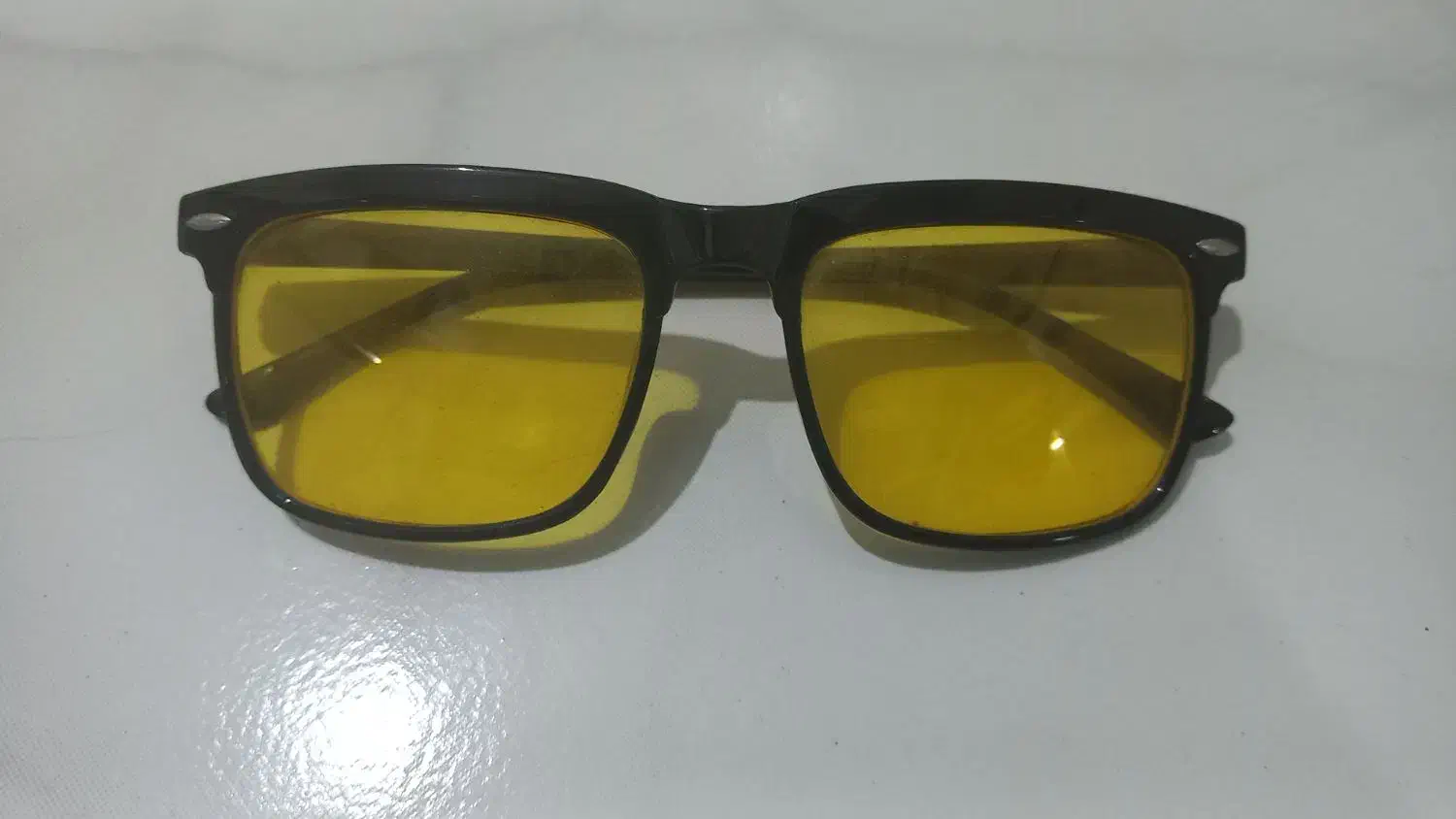 دوعینک دودی و یک عینک زردمخصوص رانندگی در شب|زیورآلات و اکسسوری|سبزوار, قصبه اب یمین|دیوار