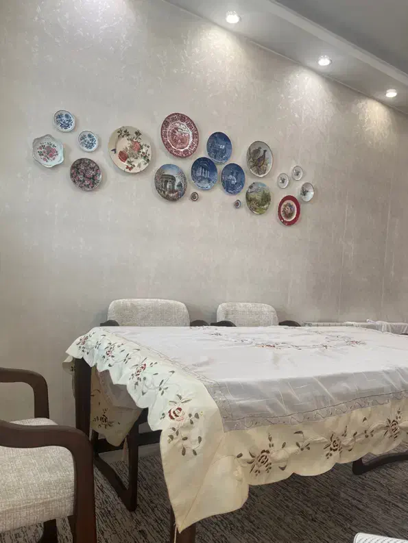 رو میزی مربع گلدوزی شده طلا کوب|پرده، رانر، رومیزی|تهران, صادقیه|دیوار