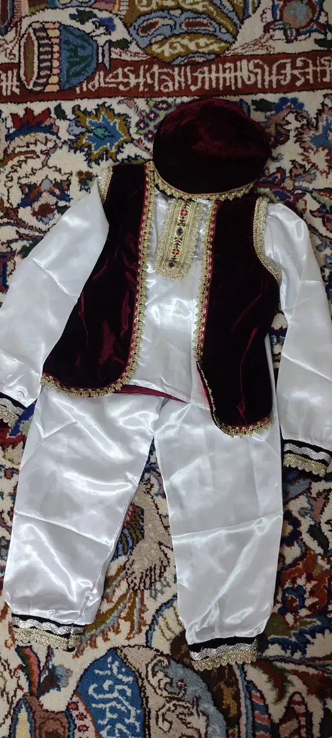 لباس محلی|لباس|تربتحیدریه, مظفریه|دیوار