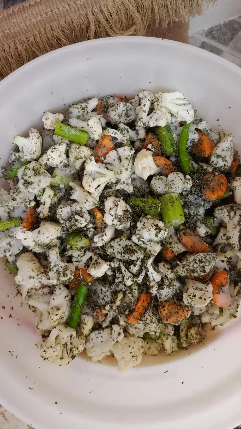 انواع ترشی لیته مخلوط سفارش گرفته میشود|خوردنی و آشامیدنی|رشت, دیانتی|دیوار