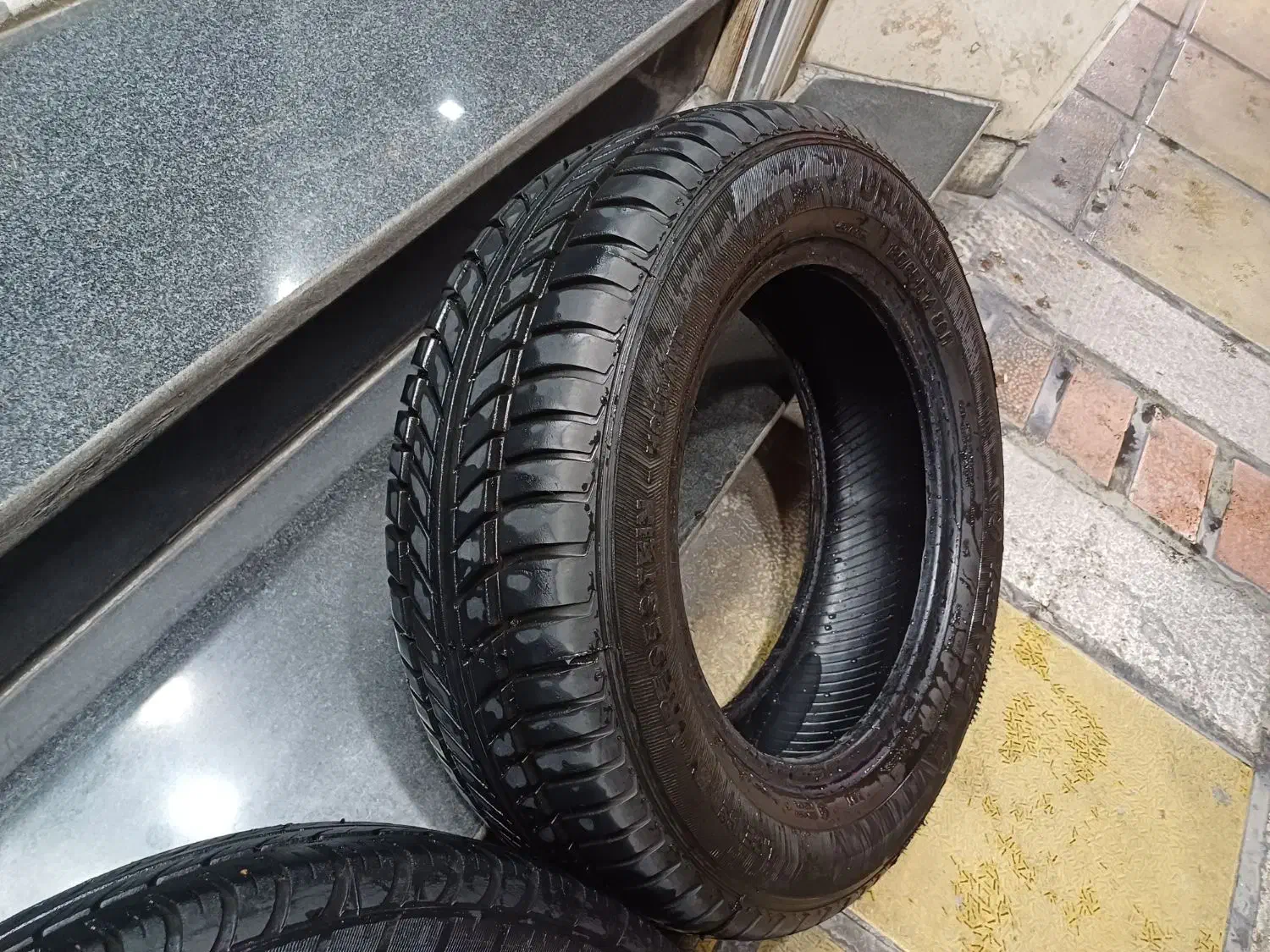 لاستیک ایرانی|قطعات یدکی و لوازم جانبی|شیراز, سیلو|دیوار