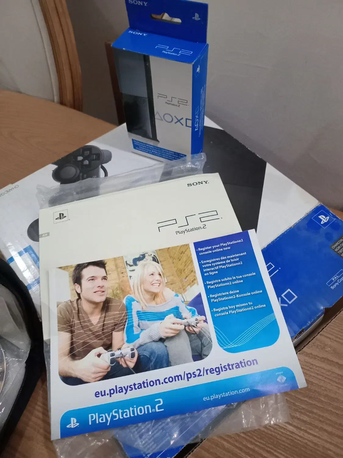 پلی استیشن ۲ در حد نو|کنسول، بازی ویدئویی و آنلاین|اندیشه, اندیشه فاز ۳|دیوار