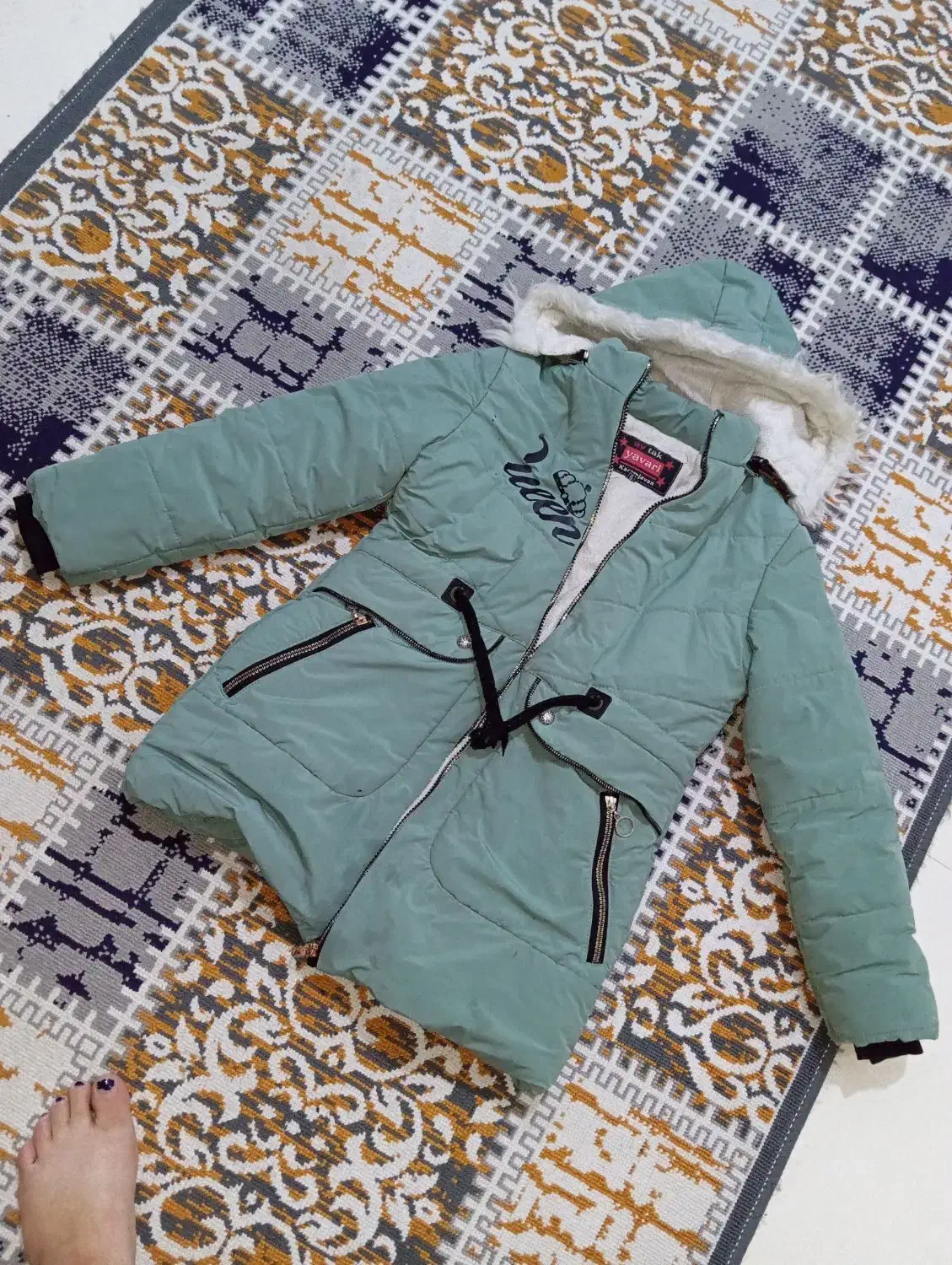 کاپشن در حد نو مناسب 7سال تا 10سال|کفش و لباس بچه|مشکیندشت, |دیوار