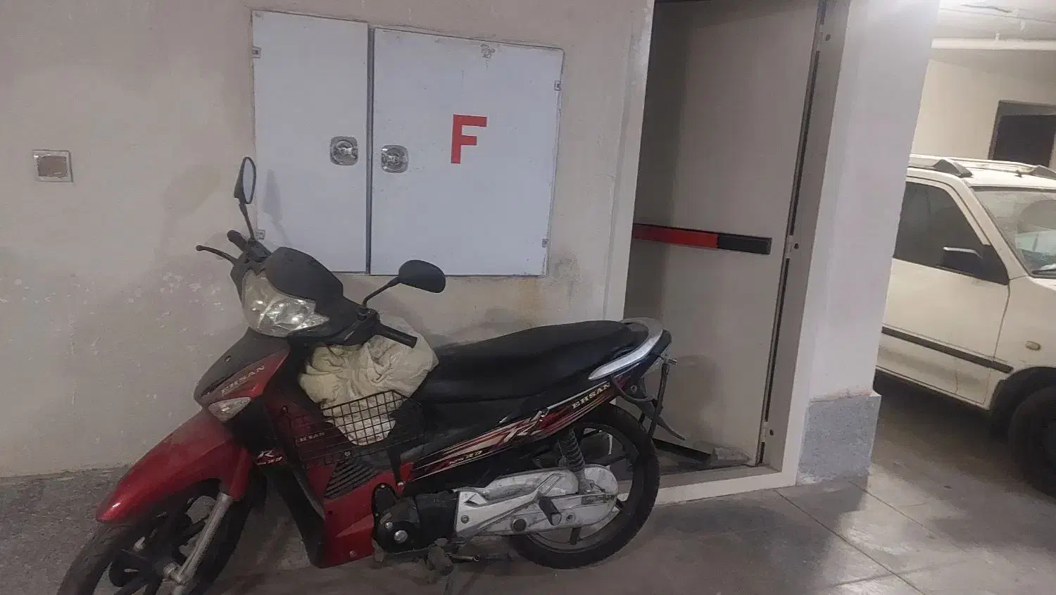 ویو مدل احسان|موتورسیکلت|قم, پردیسان|دیوار