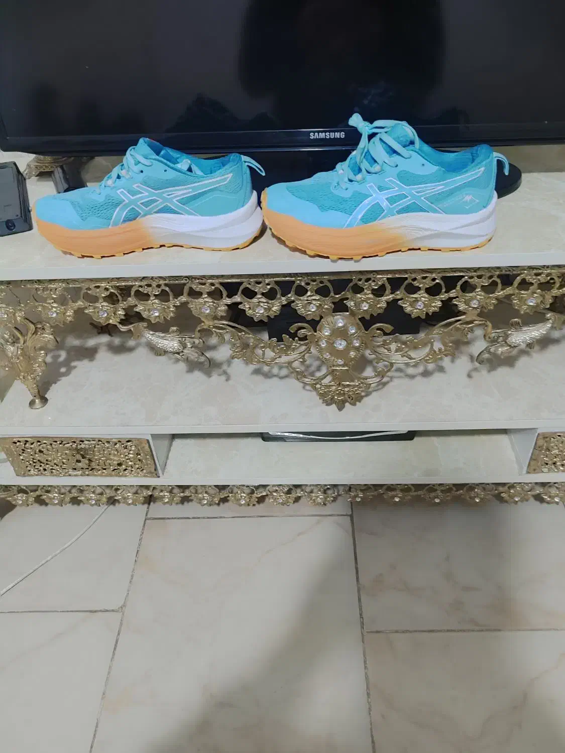 کتونی اسیکس اورجینال|کیف، کفش، کمربند|قدس, شهرقدس|دیوار