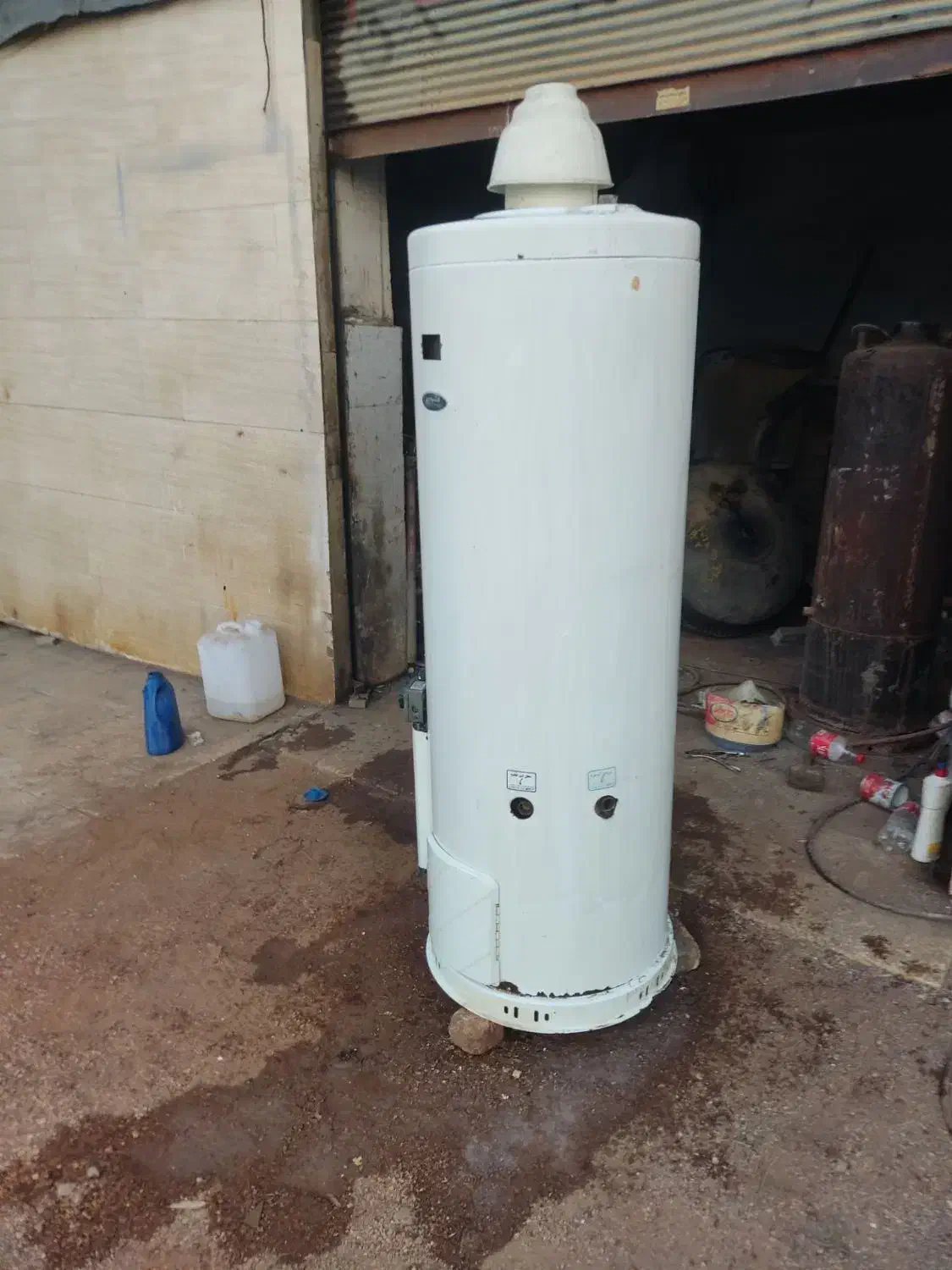 ابگرمکن مخزنی ۱۸۰لیترلورچ|آبگرمکن، پکیج، شوفاژ|گرگان, |دیوار