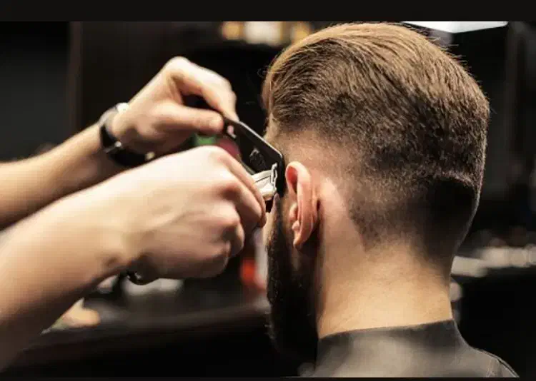 اجاره صندلی ارایشگاه مردانه صدرا|خدمات آرایشگری و زیبایی|صدرا-فارس, فاز ۱|دیوار