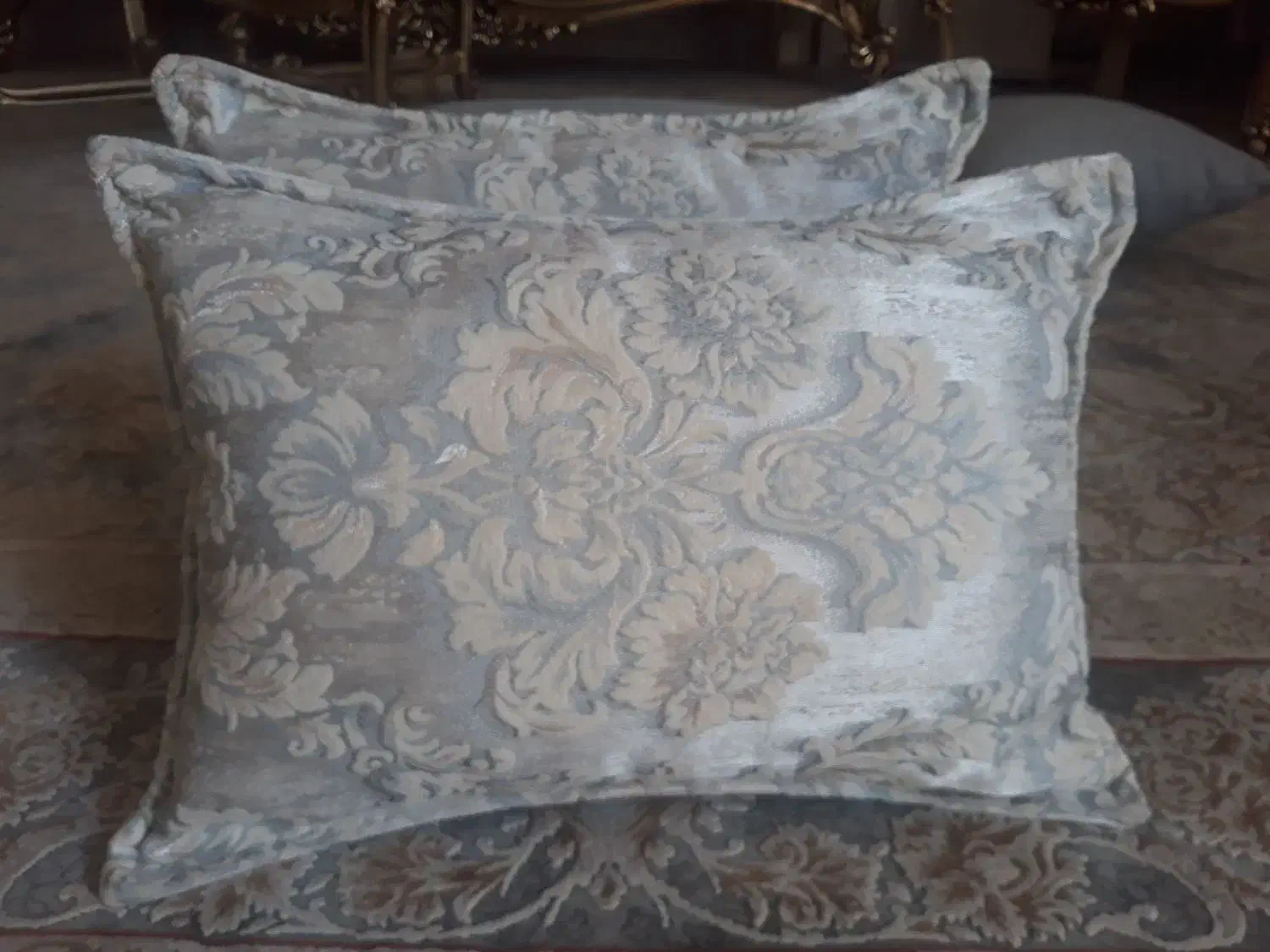 کوسن|مبلمان خانگی و میز عسلی|قم, آذر (نکویی)|دیوار