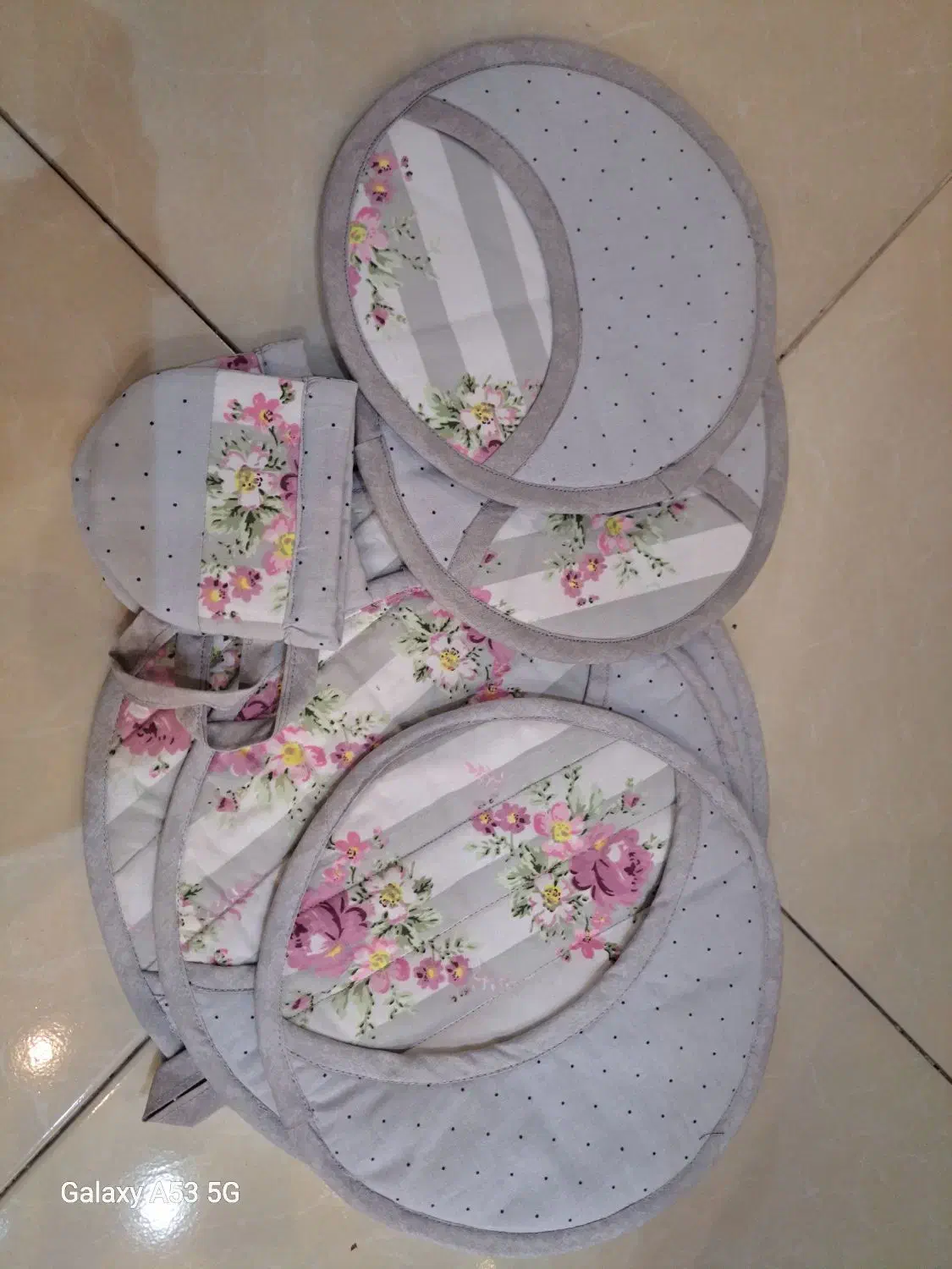 پک دمکنی و دست گیره|سفره، حوله، دستمال آشپزخانه|اسلام‌شهر, شهرک واوان|دیوار