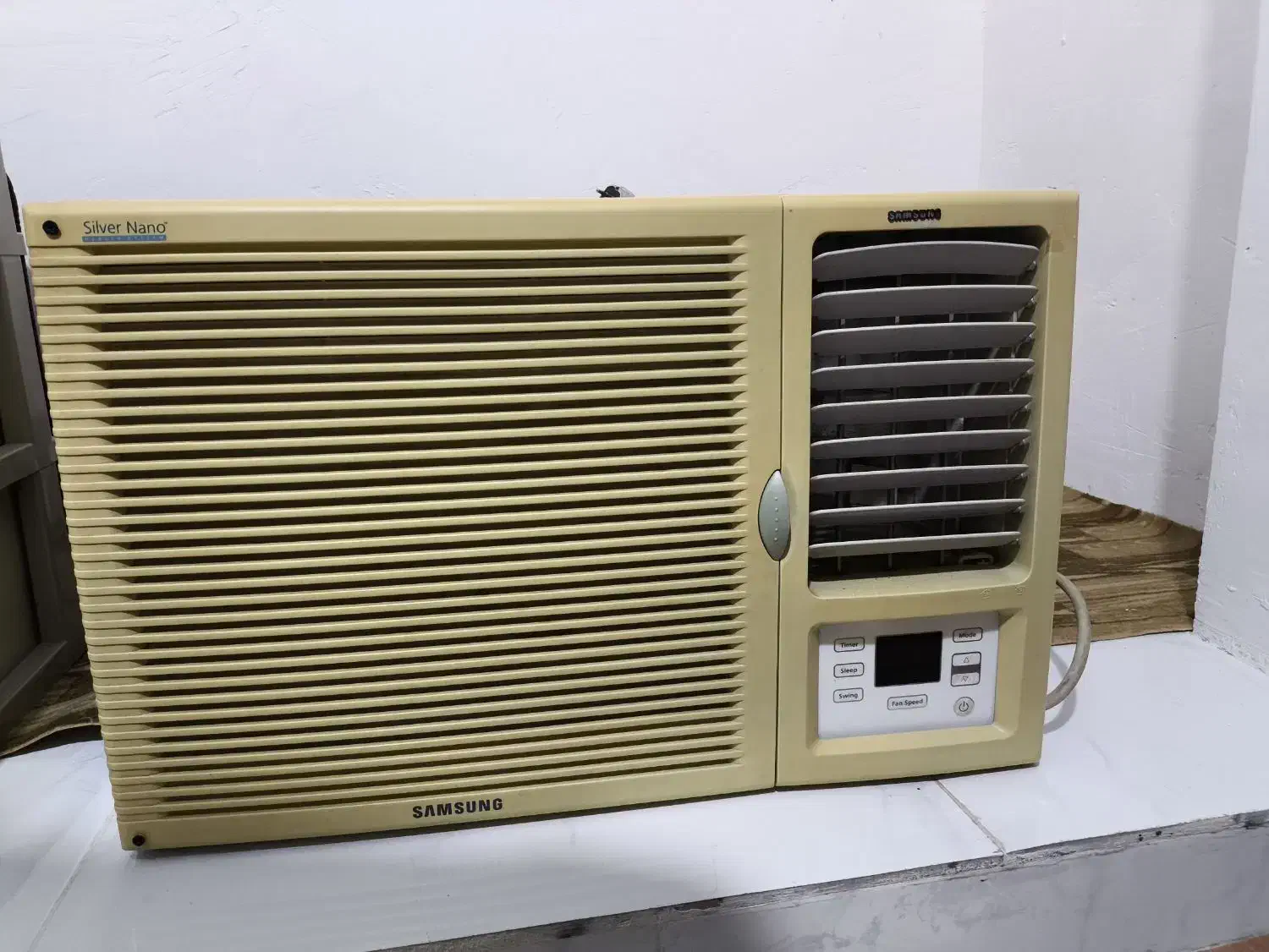 کولر پنجره ایی|کولر گازی و فن‌کوئل|گنبد کاووس, |دیوار